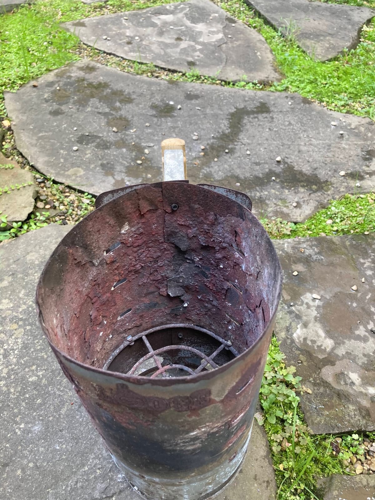 Lodge Steel Chimney Charcoal Starter with Wood Handle customer photo 2