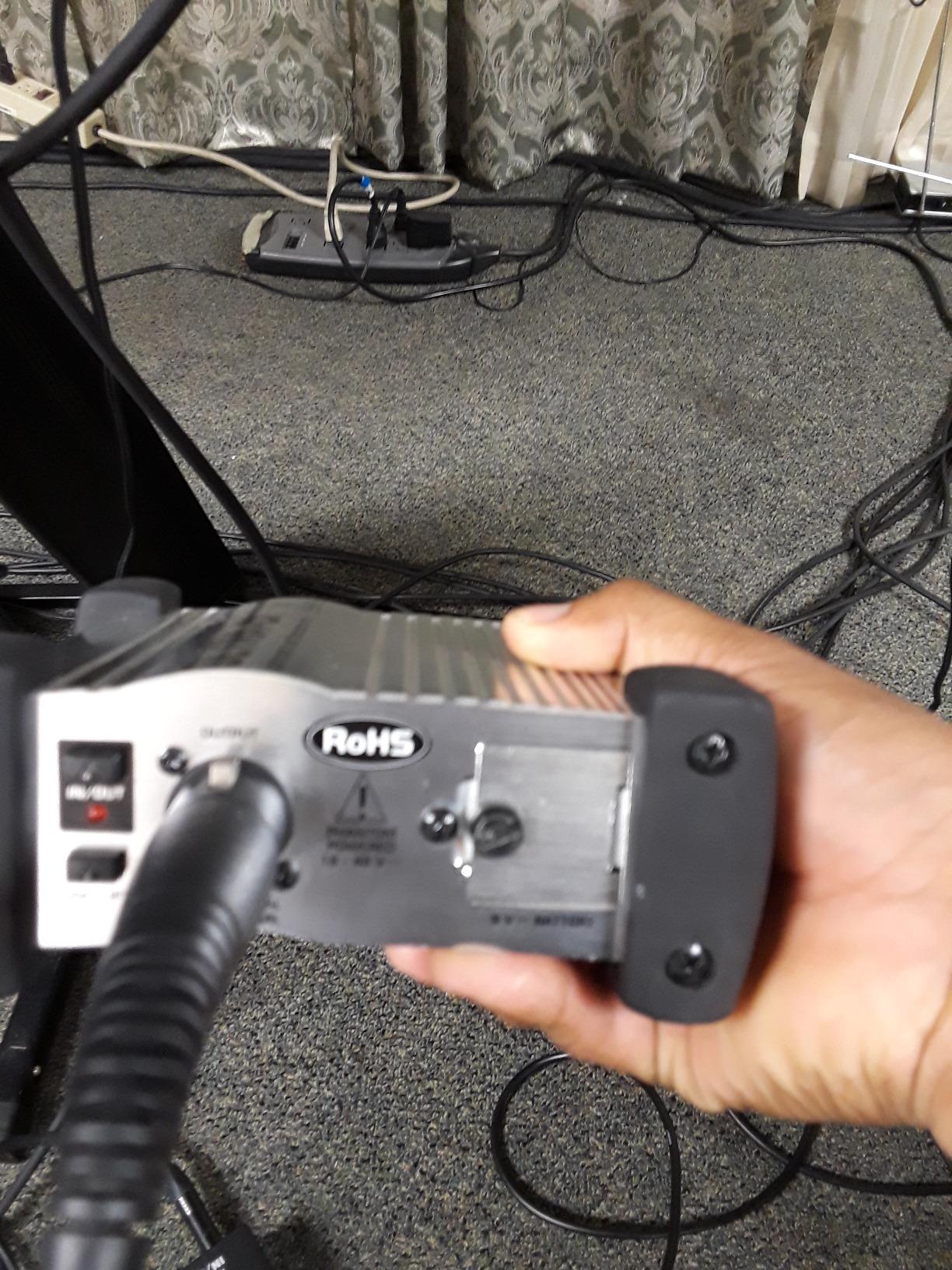 Behringer Ultra-DI DI100 1-Channel Active Microphone/Instrument Direct Box customer photo 2