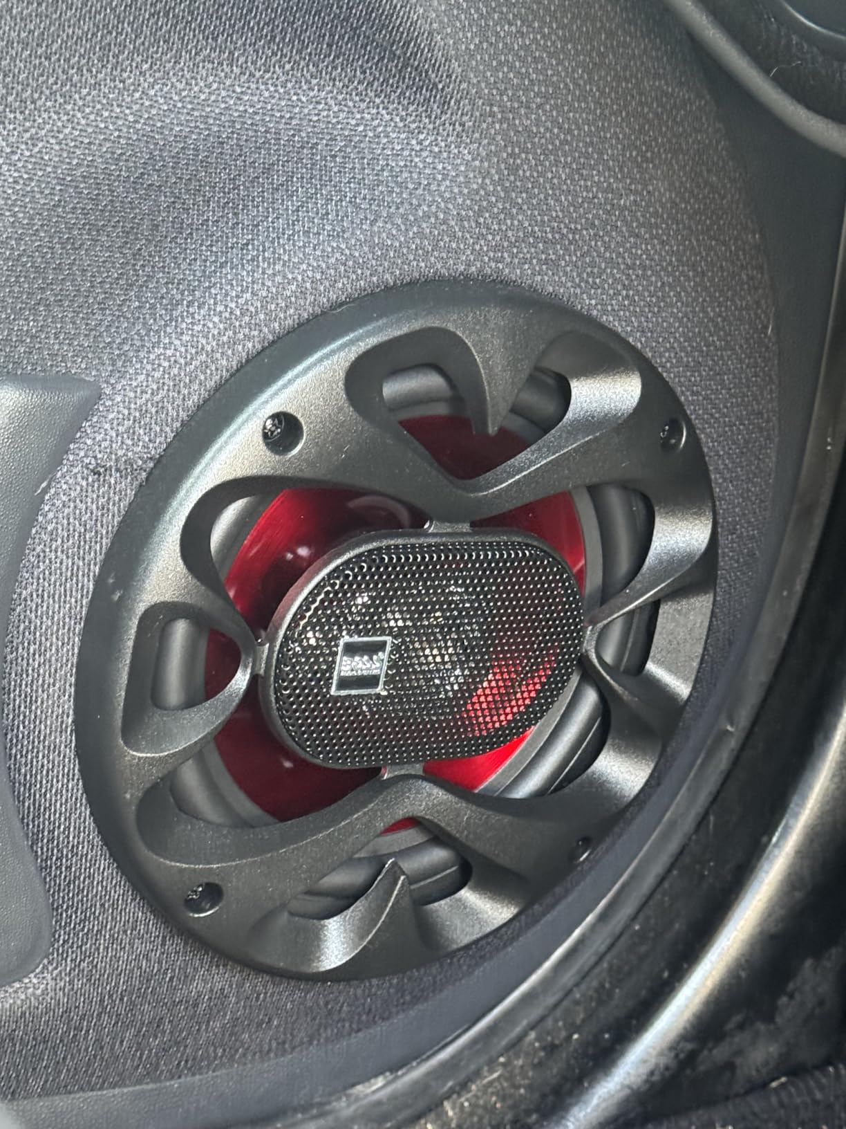 BOSS Audio Systems CH6530 6.5 Inch Car Speakers, 300 Watts Per Pair, 3 Way customer photo 1