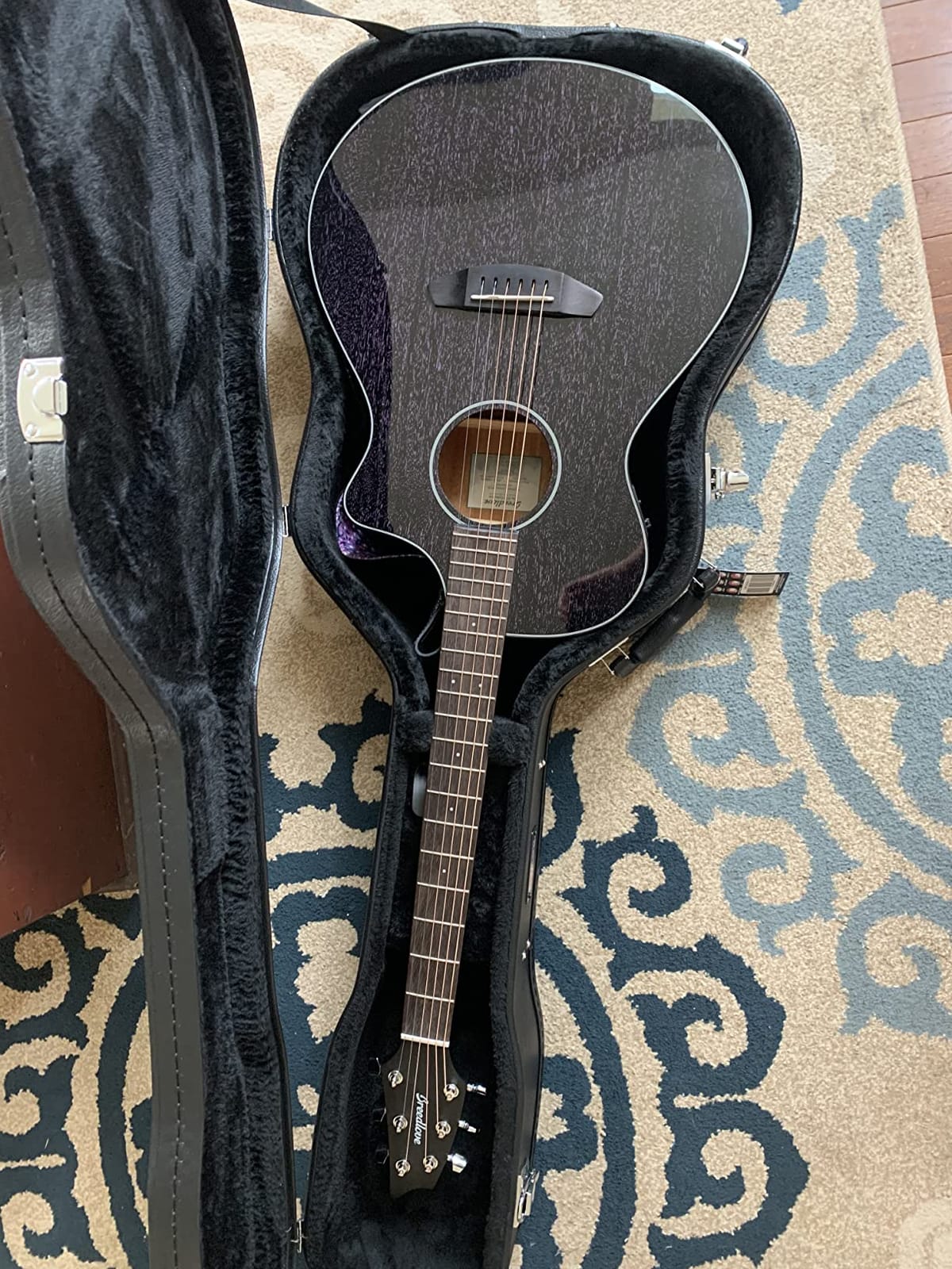 Gator Cases Traditonal Series Hard-Shell Wood Case for 6 or 12-String Dreadnought Style Acoustic Guitars, (GWE-DREAD 12) customer photo 1