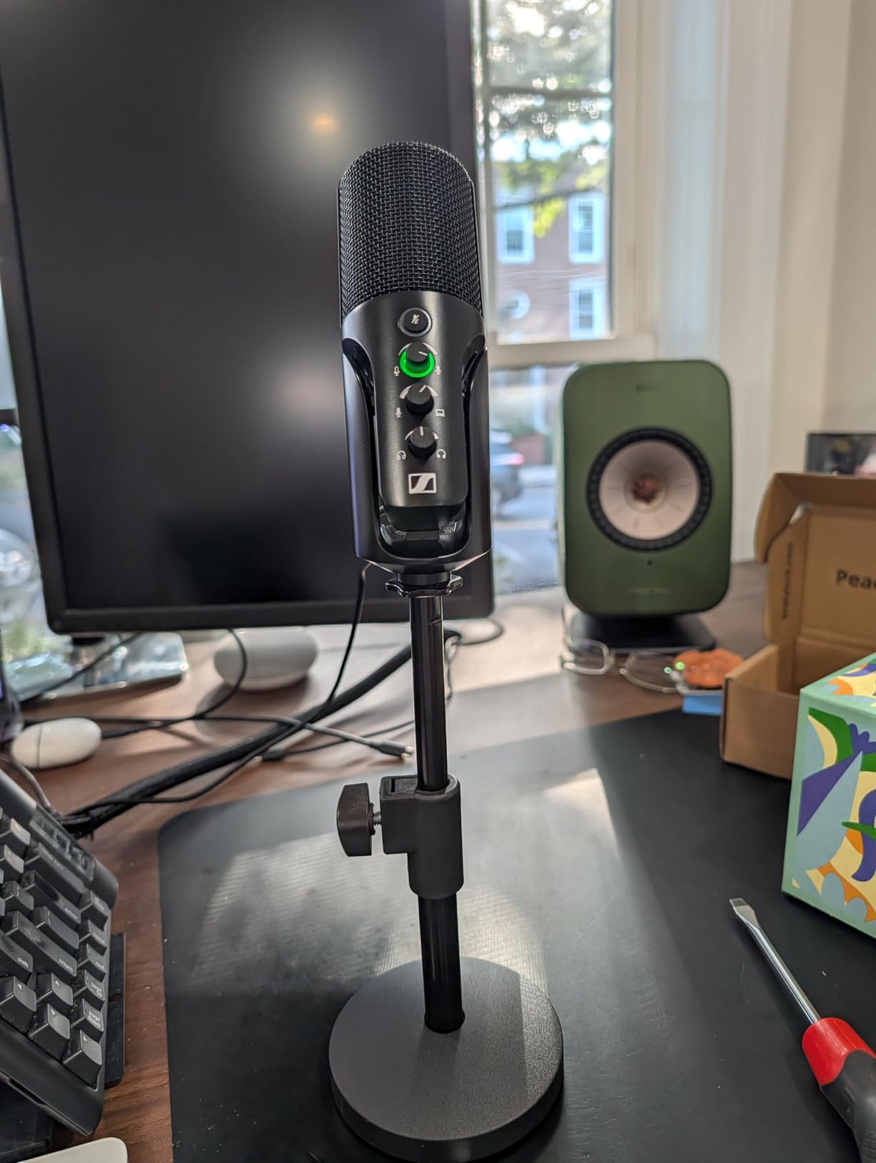 Samson MD5 Desktop Microphone Stand customer photo 2