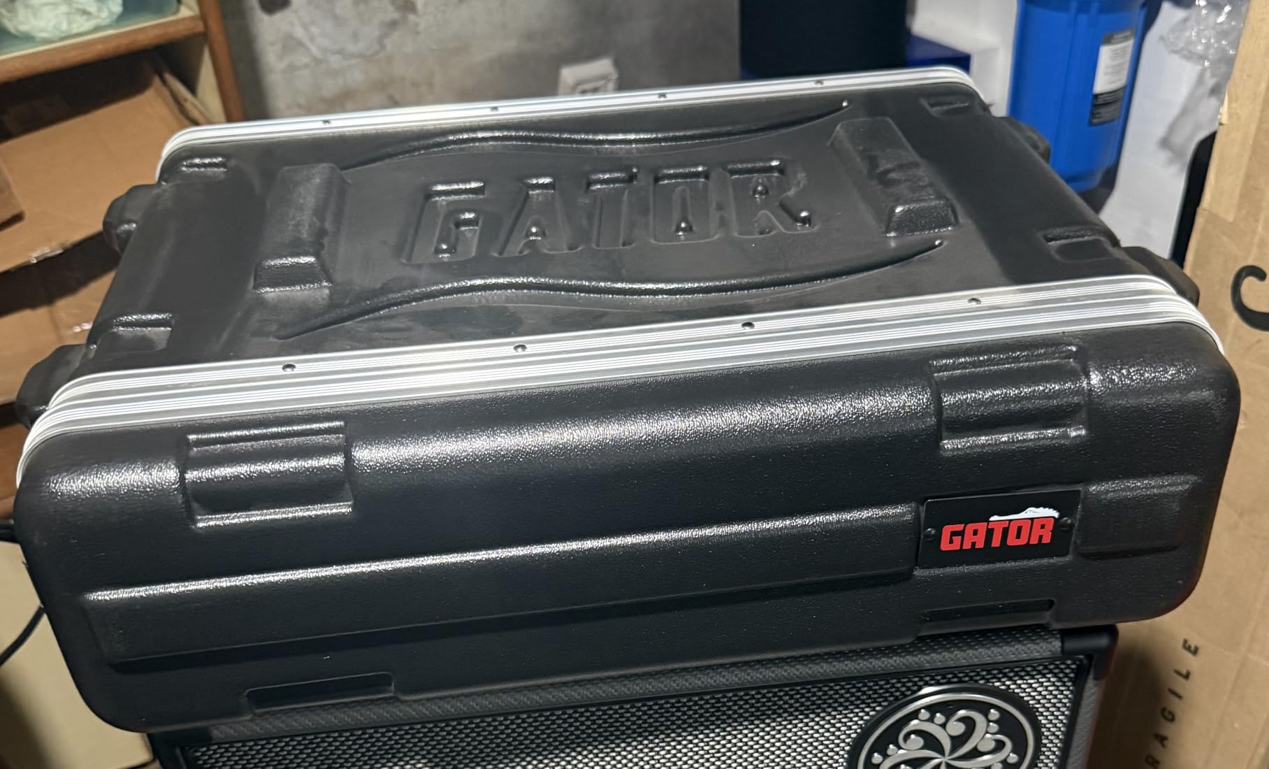 Gator Cases Lightweight Molded 6U Rack Case with Heavy Duty Latches, Standard 19.25