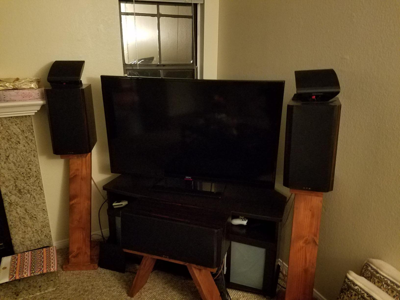 Polk Audio OWM3 Compact Wall & Bookshelf Speakers, Pair, White customer photo 1
