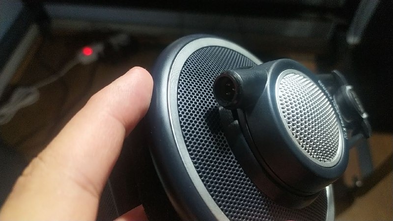 AKG Pro Audio 2458X00190 (K702) Over-Ear, Open-Back, Flat-Wire, Reference Studio Headphones,Black customer photo 1