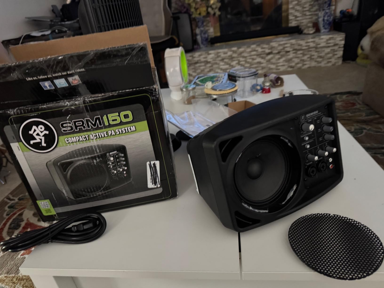 Mackie SRM150 5.25-Inch Compact Active PA System, Black | 150W powered PA system with 3-channel mixer and 5.25in speaker for presentations, live gigs and monitoring customer photo 2