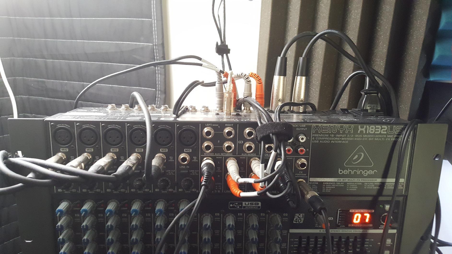 Behringer Xenyx X1832USB Premium 18-Input 3/2-Bus Mixer with XENYX Mic Preamps & Compressors customer photo 1