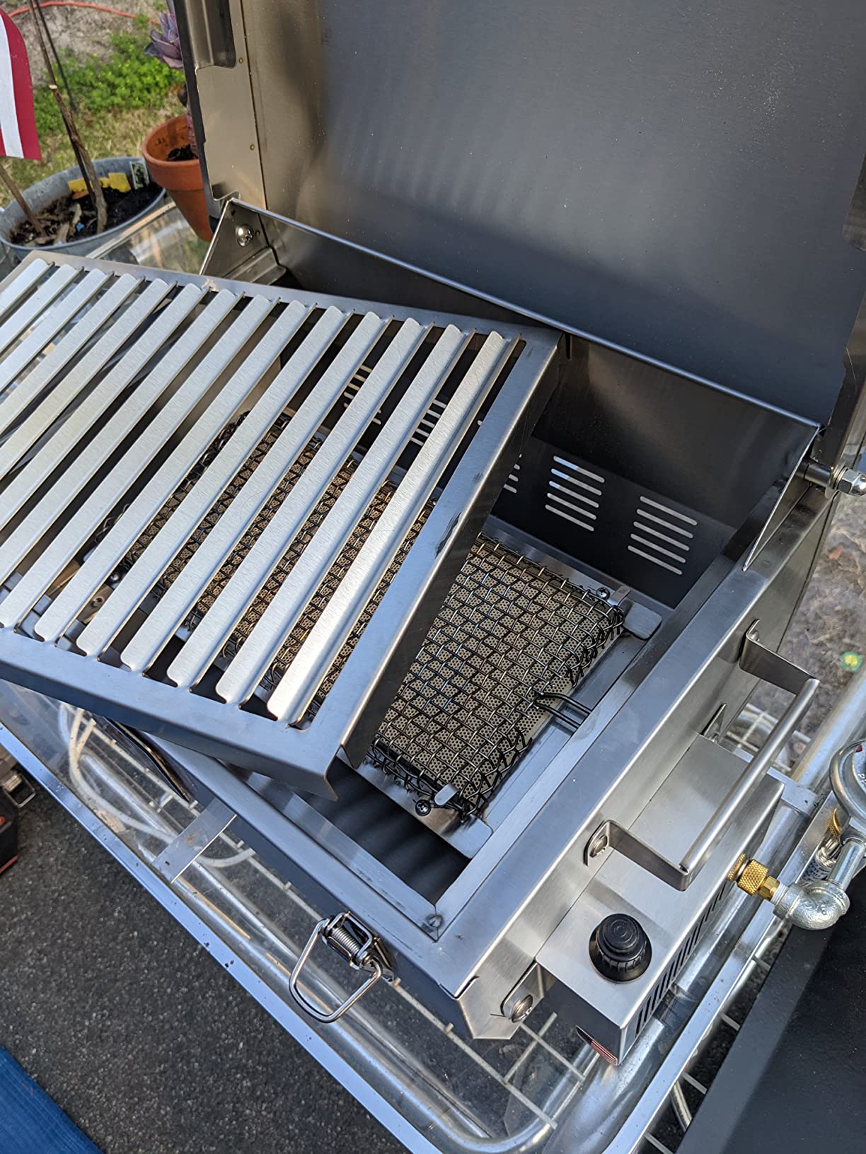 Solaire SOL-EV17A Everywhere Portable Infrared Propane Gas Grill, Stainless Steel customer photo 2