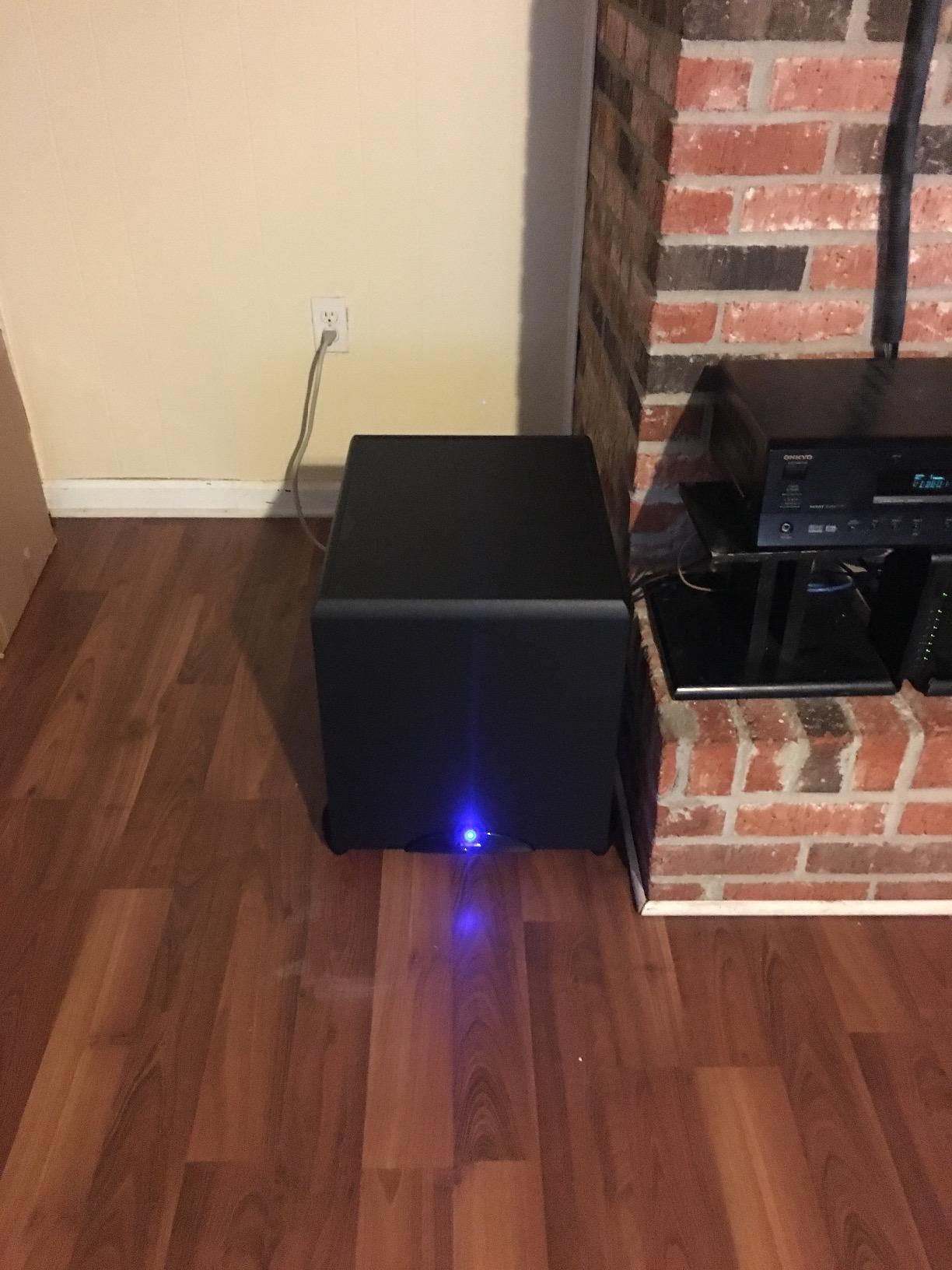 Klipsch Sub-12HG Synergy Series 12-Inch 300-Watt Subwoofer with High Gloss Trim (Black) customer photo 1