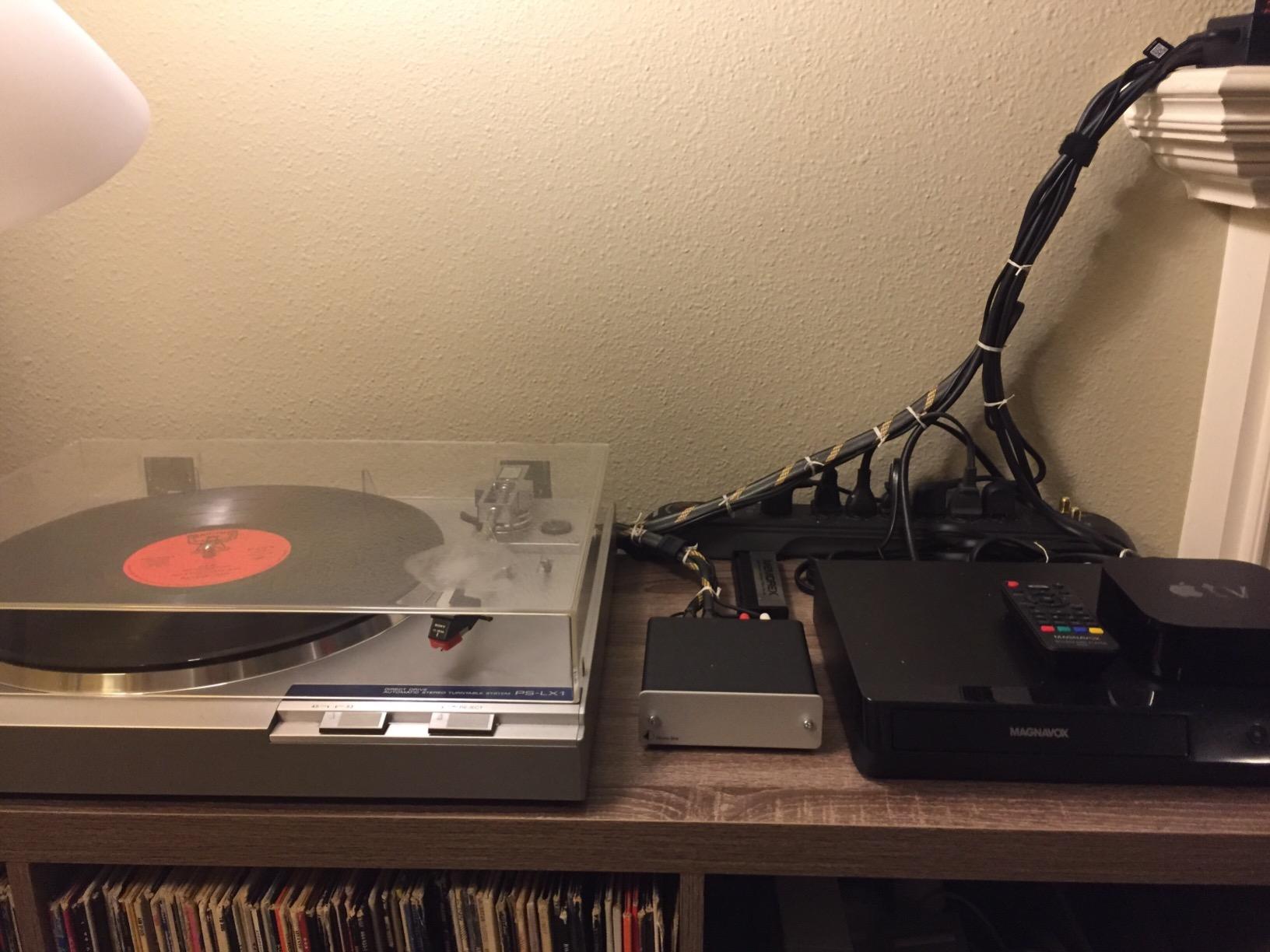 Project Audio Phono Box DC 2Channel MM/MC Phono Preamp with Line Output (Black) customer photo 1