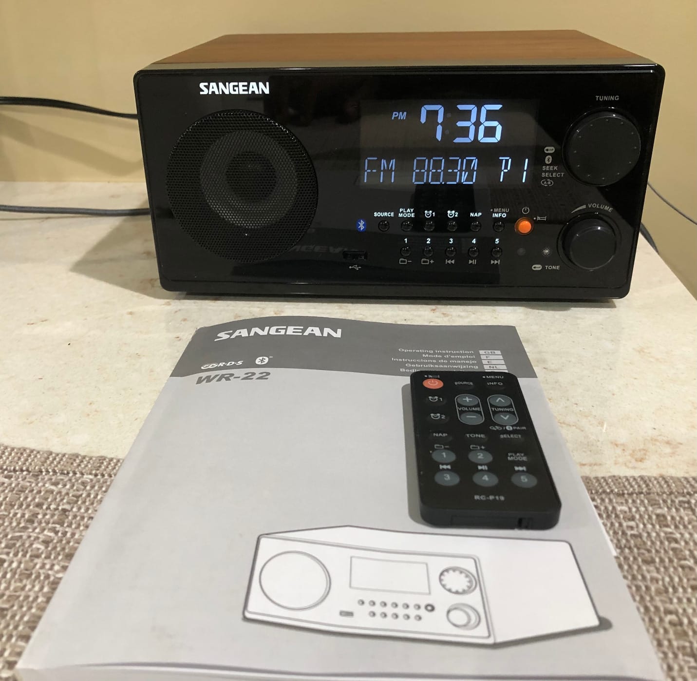 Sangean WR-22WL AM/FM-RDS/Bluetooth/USB Table-Top Digital Tuning Receiver (Walnut) customer photo 2