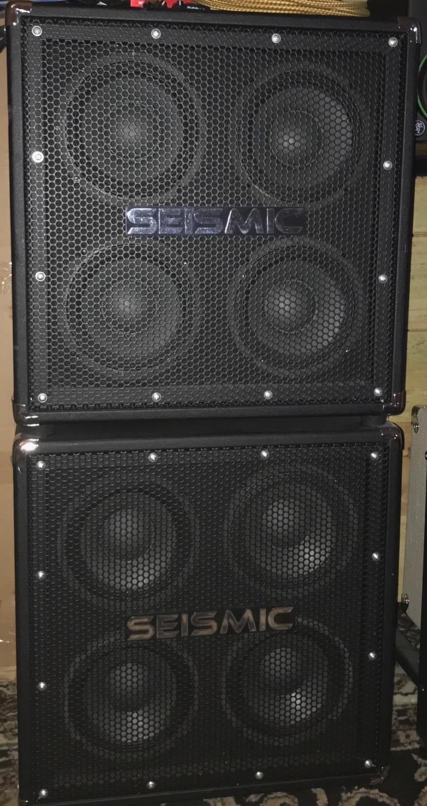 Seismic Audio - SA-Rift_46G - 4x6 Bass / Guitar Speaker Cabinet customer photo 2