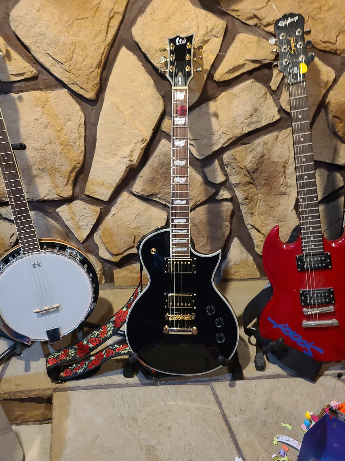 ESP LTD Eclipse EC-256 - Black customer photo 2