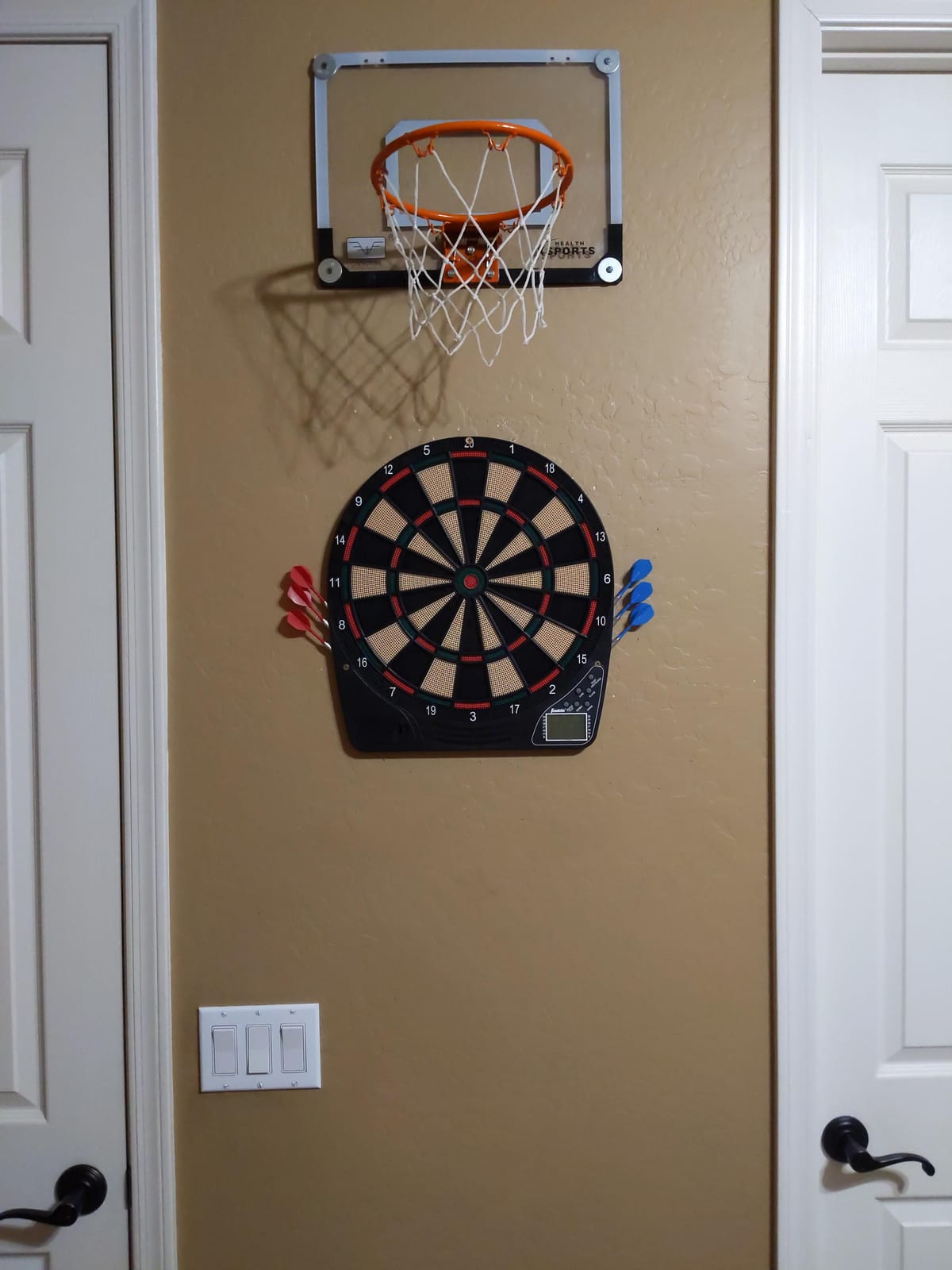 Franklin Sports Electronic Dart Board Sets - Soft Tip Electric Dartboard with Digital Scoreboard - (6) Darts Included customer photo 1