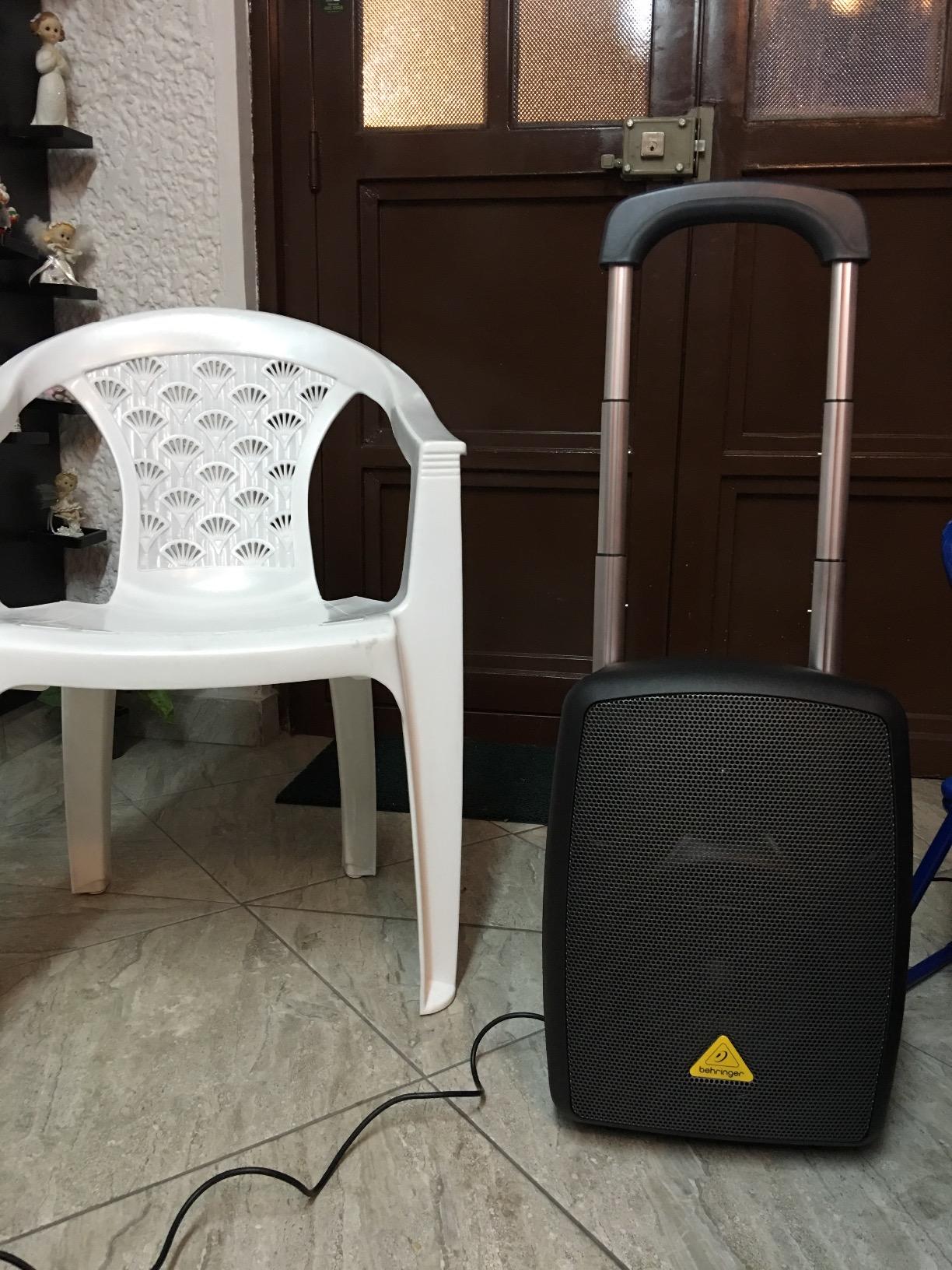 Behringer EUROPORT MPA40BT-PRO All-in-One Portable 40 Watt PA System with Bluetooth Connectivity, Battery Operation and Transport Handle customer photo 2