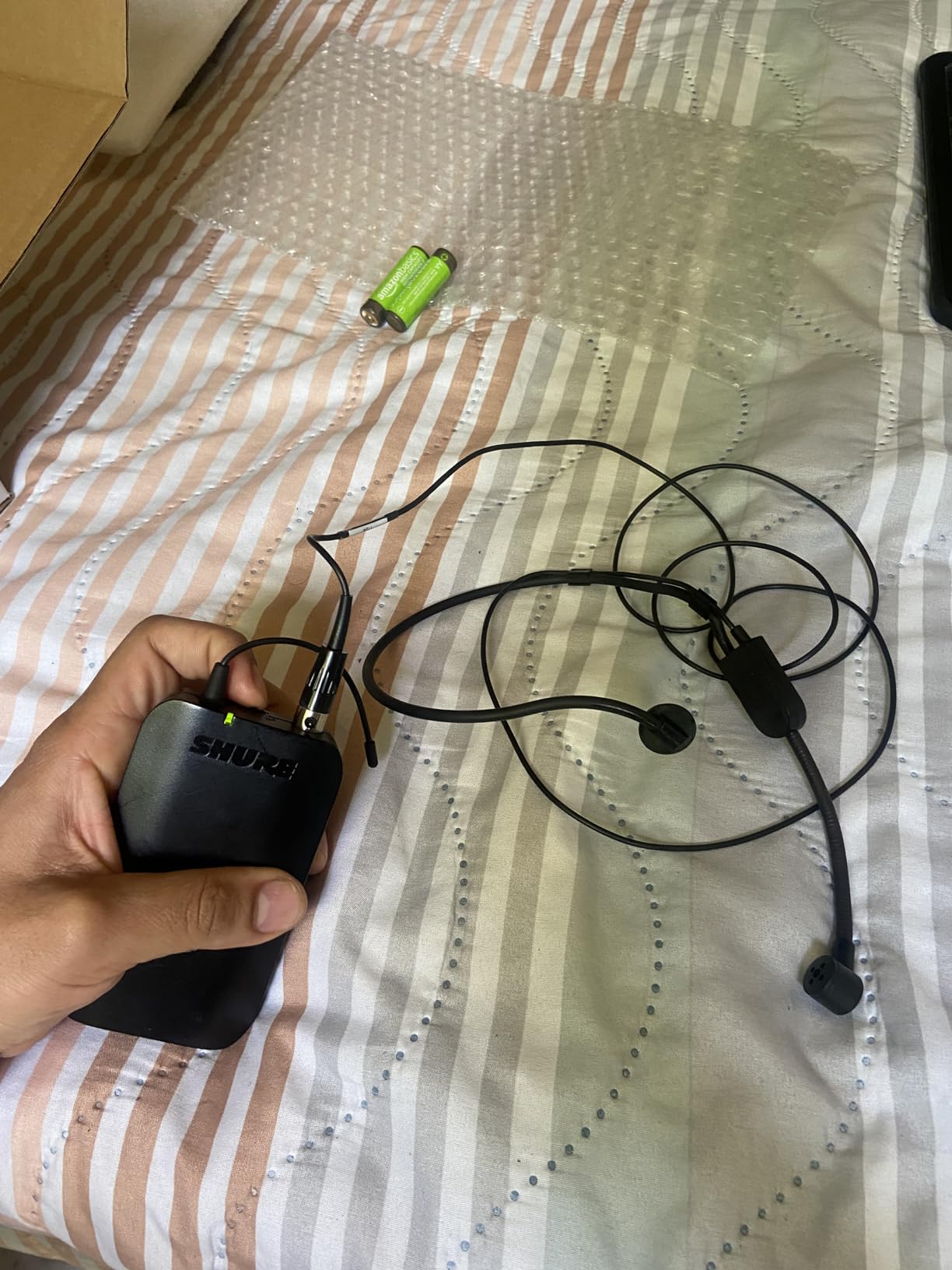 Shure PGA31-TQG Wireless Headworn Condenser Microphone customer photo 2