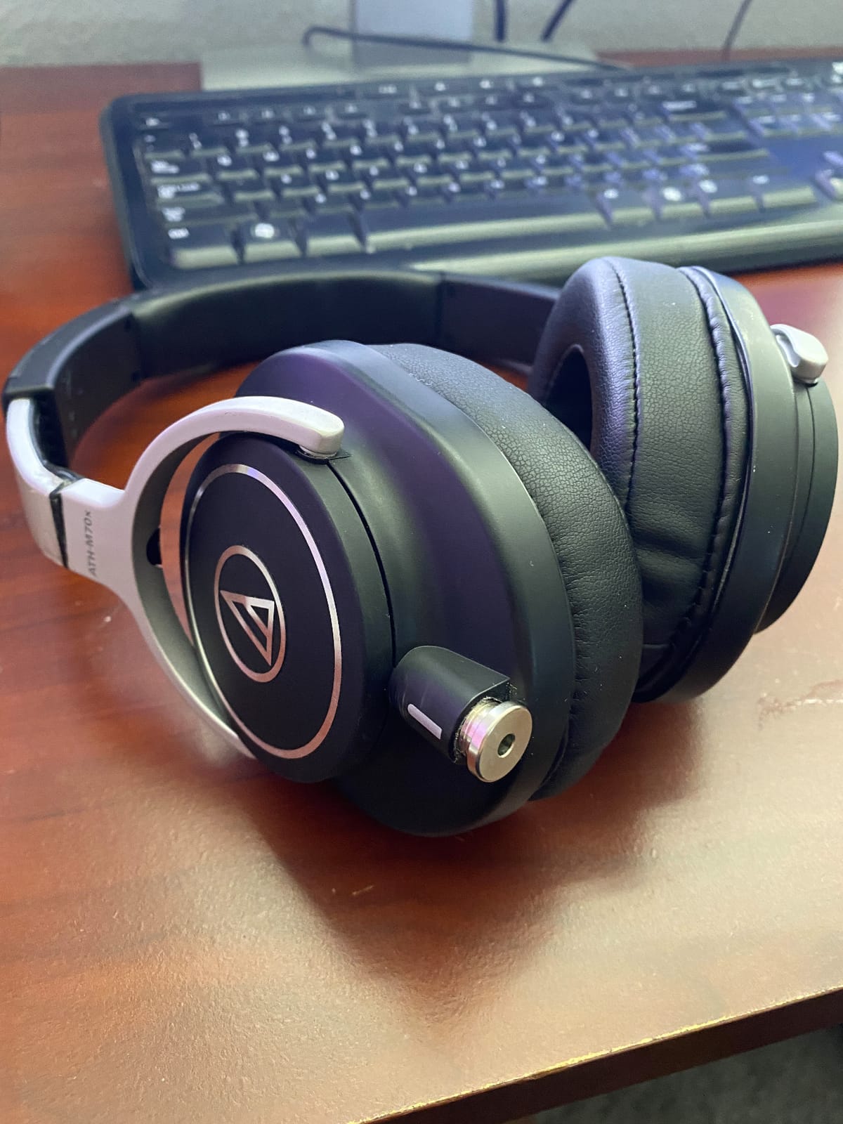 Audio-Technica ATH-M70x Closed-Back Dynamic Professional Studio Monitor Headphones customer photo 2