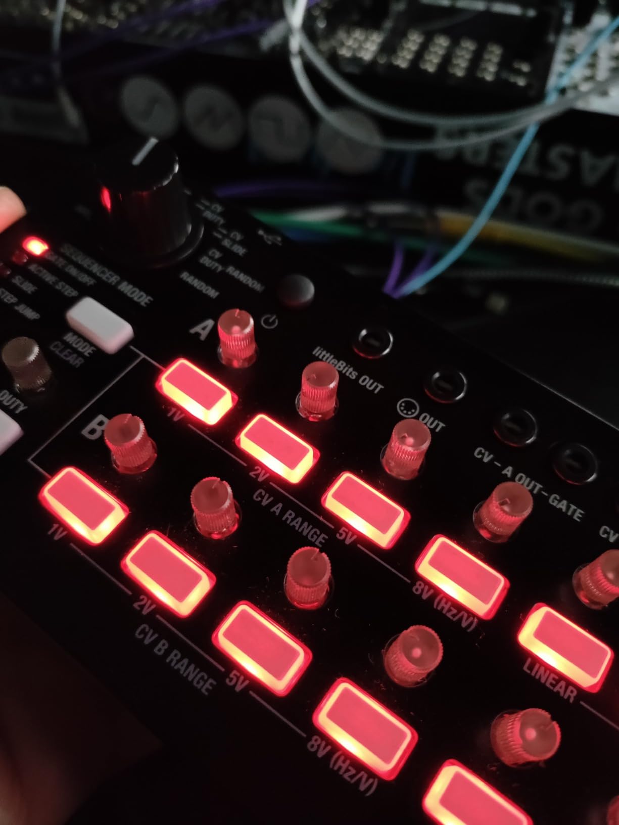 Korg CV Sequencer and Sync Box (SQ1),black,small customer photo 1