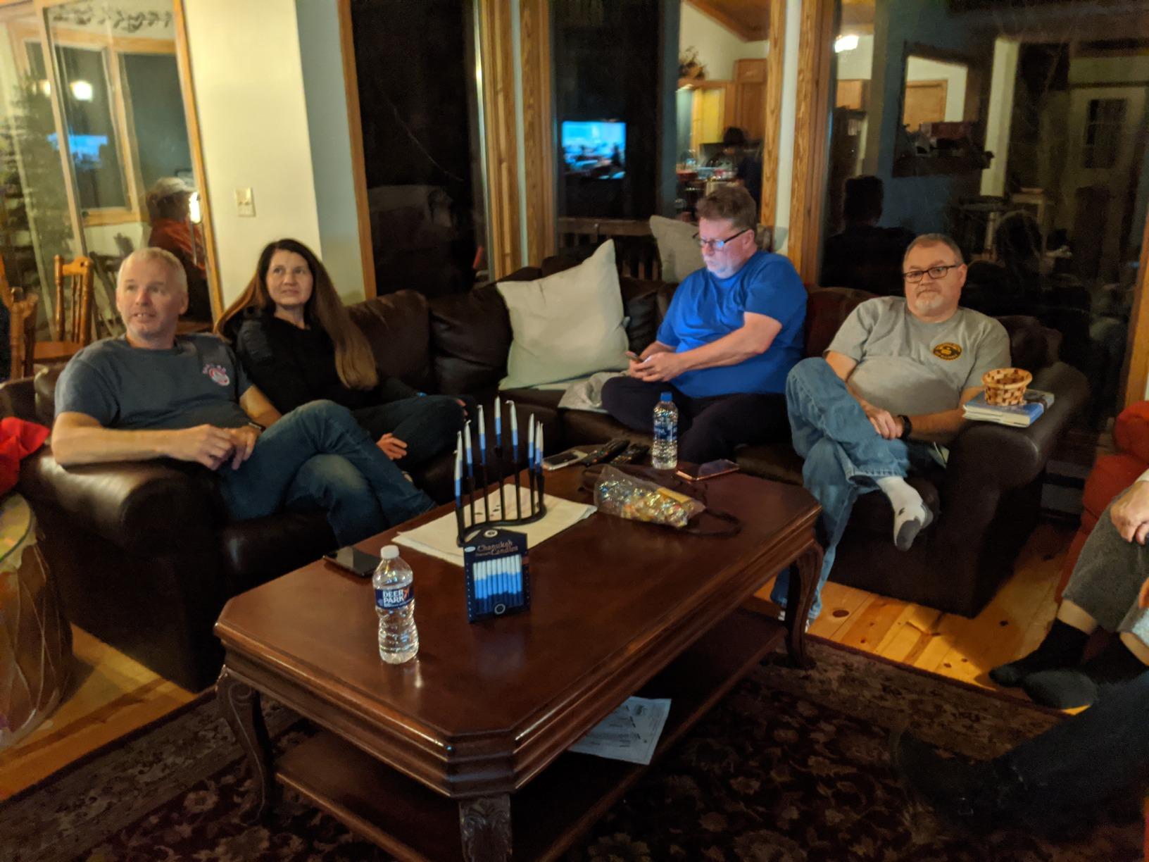 Inspiration Play Double Ditto - a Hilarious Award-Winning Family Party Game for 4-20 Players (Ages 8 and up) customer photo 1
