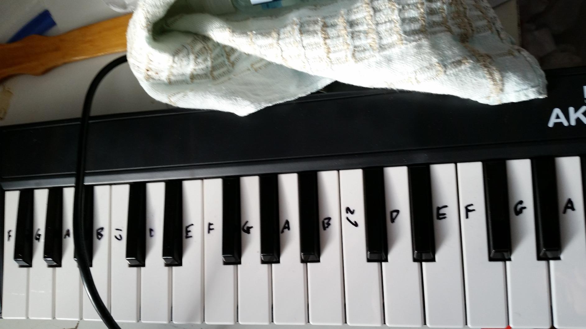midiplus AKM320 Midi Keyboard Controller customer photo 2