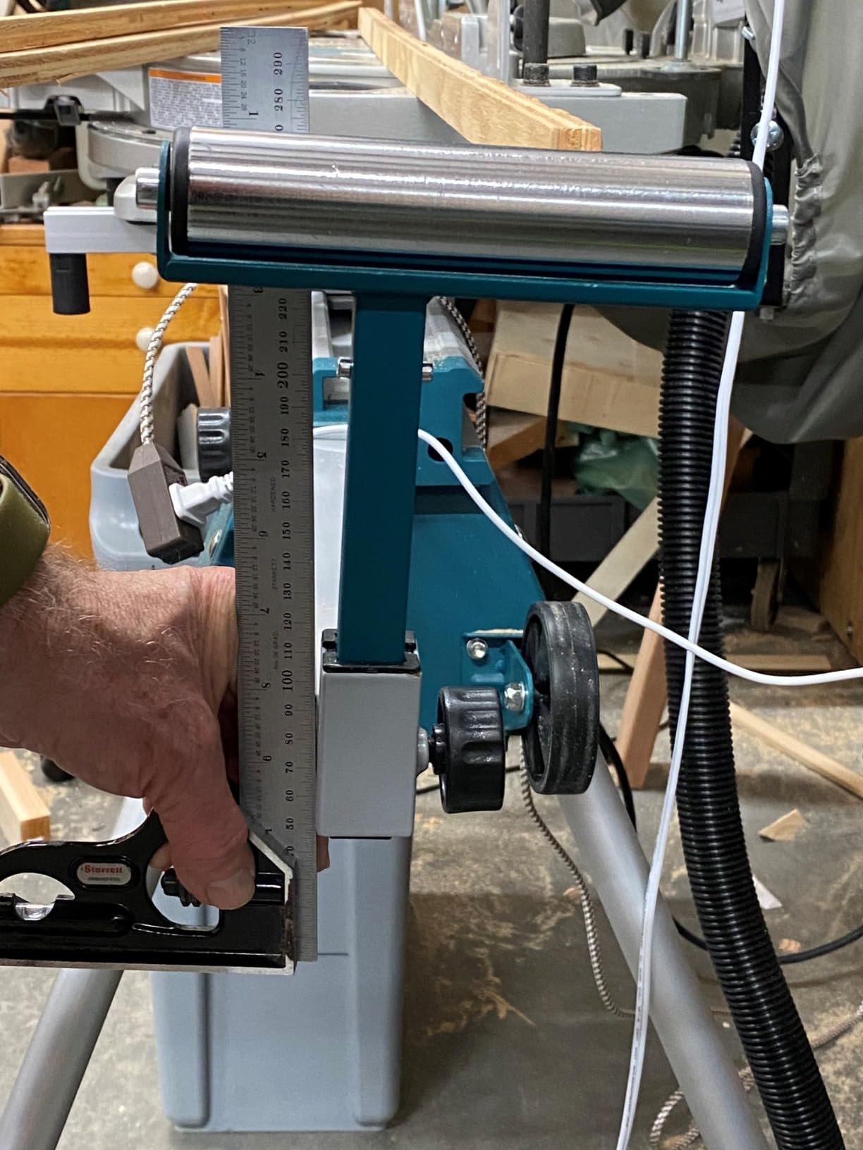 Makita WST06 Compact Folding Miter Saw Stand customer photo 1