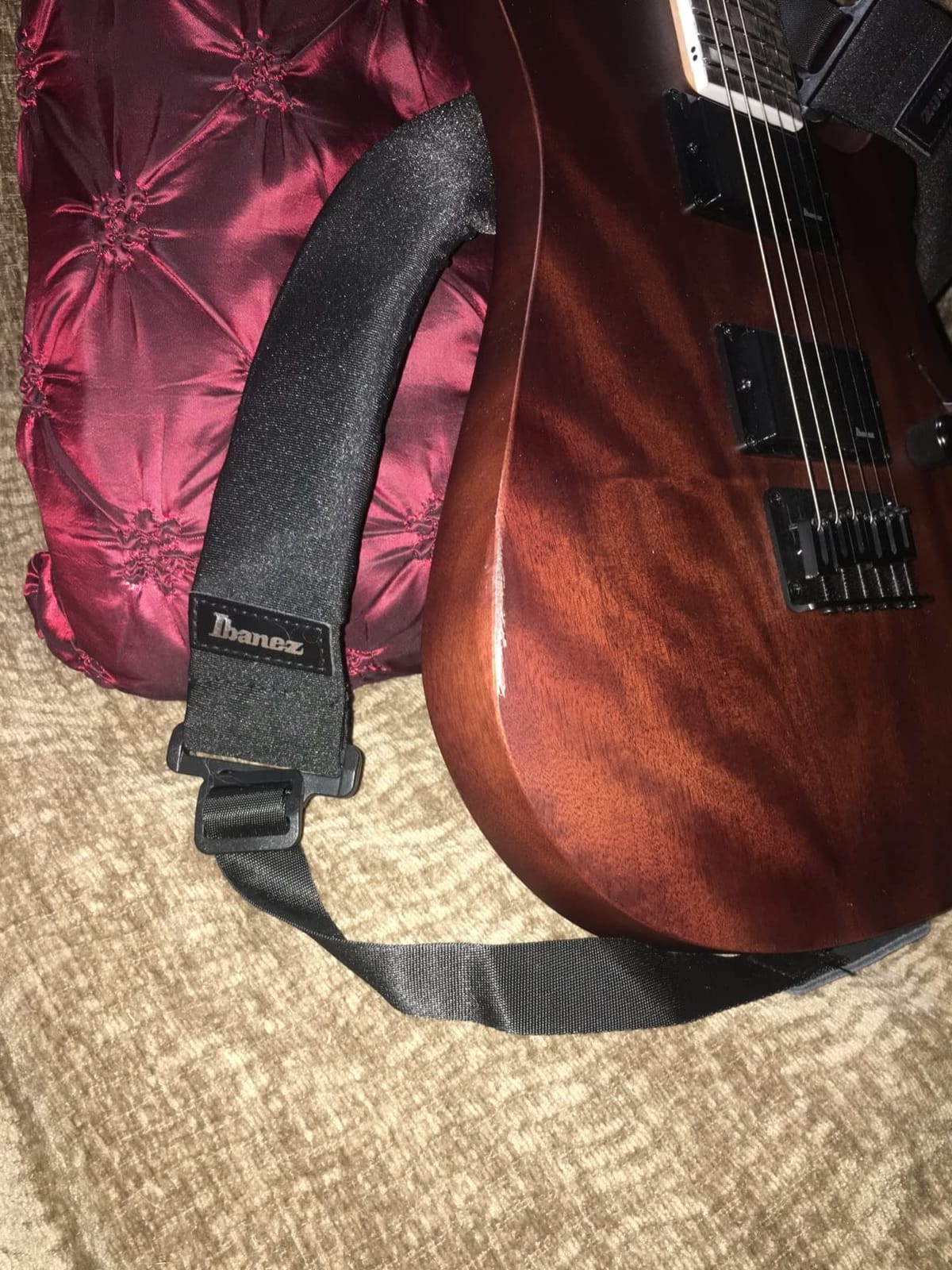 Ibanez GIO Series GRG121DX - Walnut Flat customer photo 1