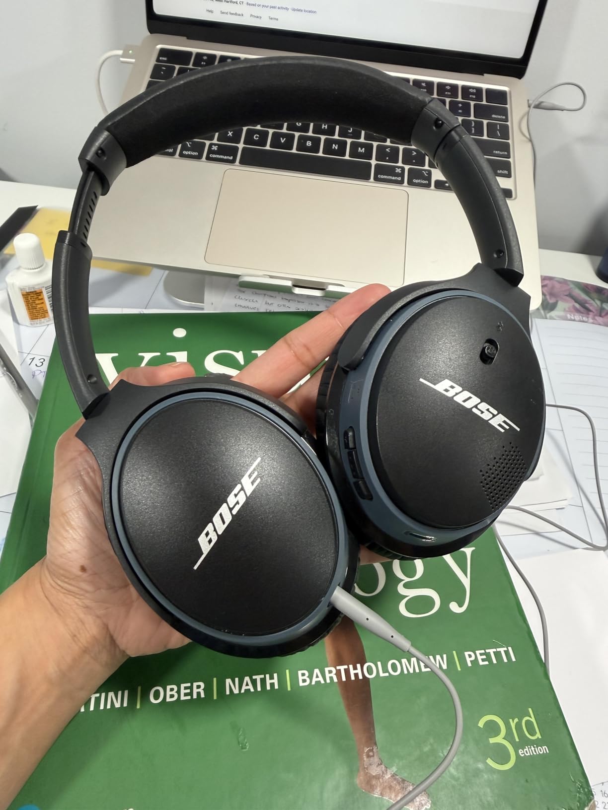 Bose SoundLink Around Ear Wireless Headphones II - Black customer photo 1