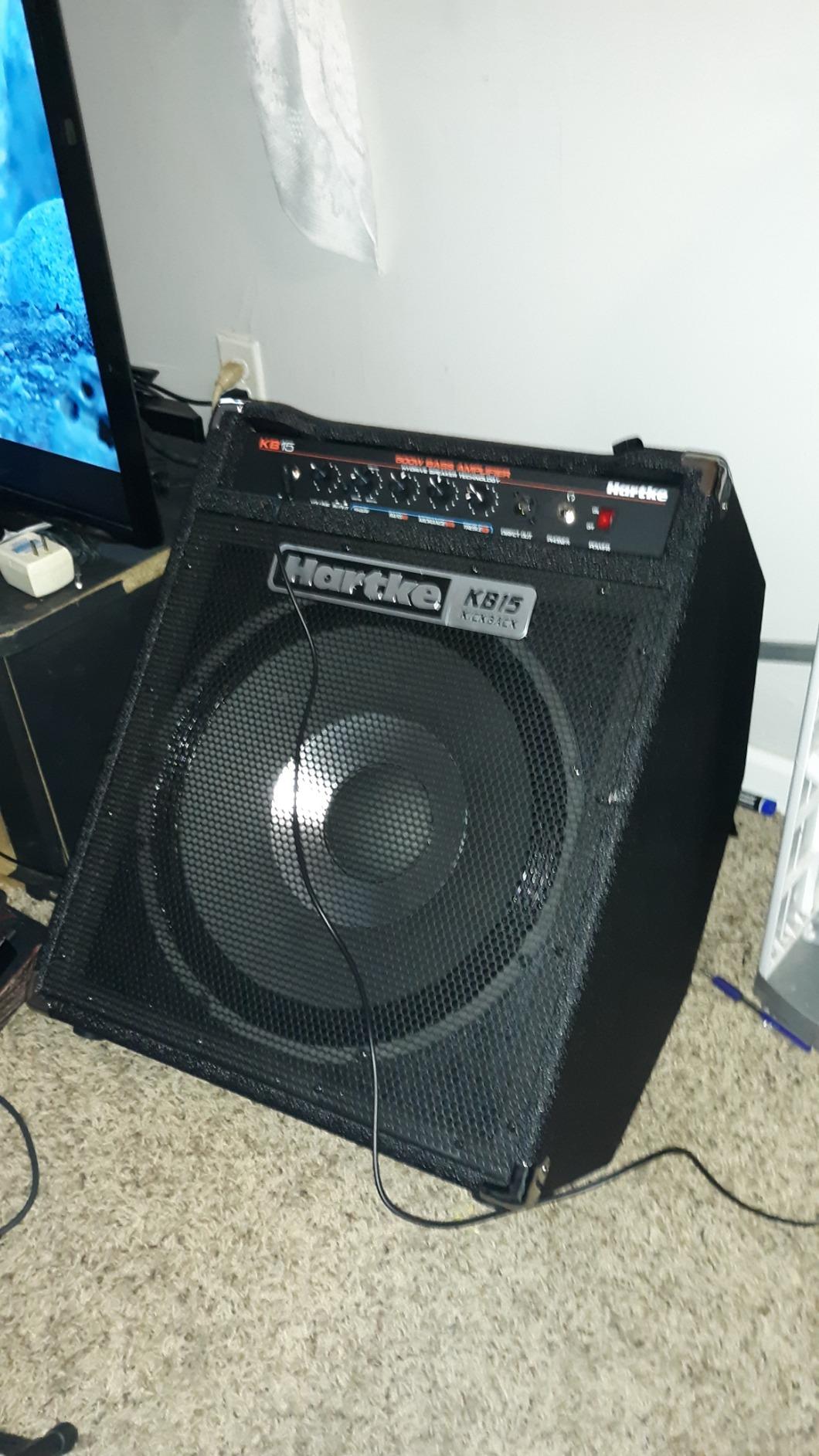 Hartke HMKB12 Kickback Bass Combo Amplifier, 1x12