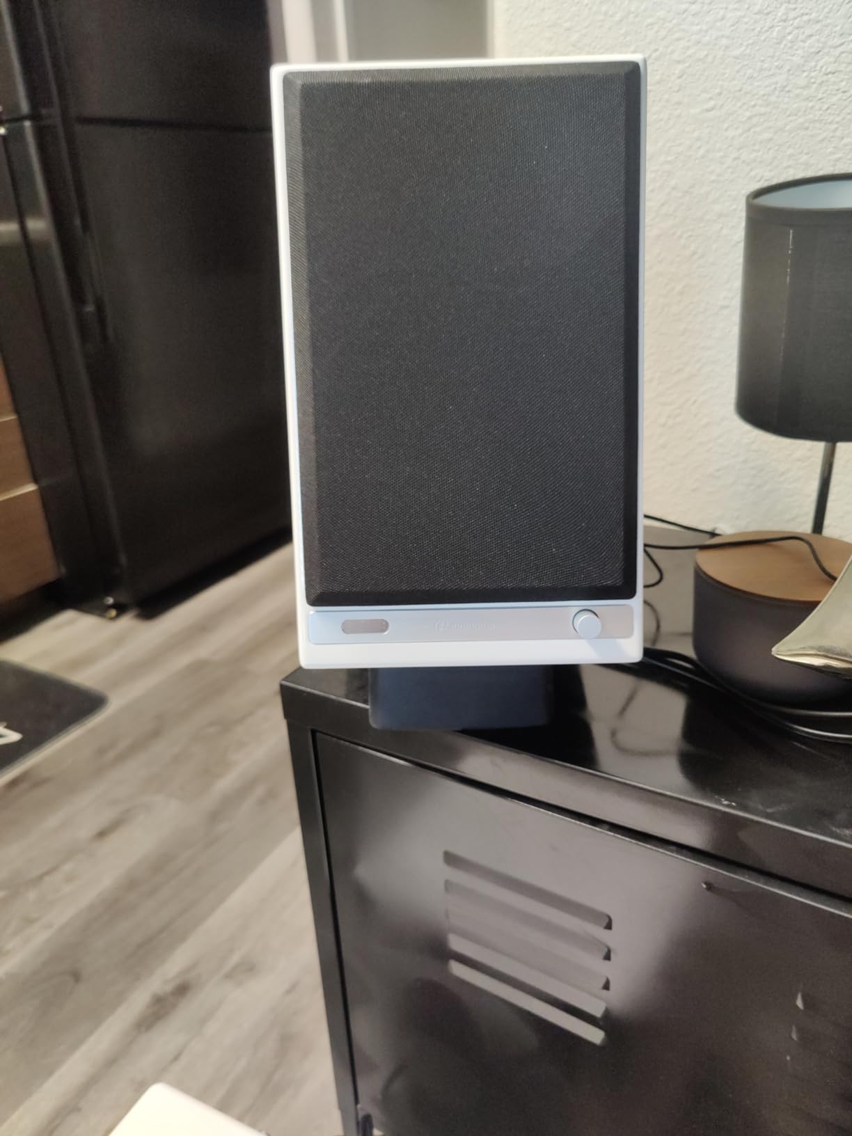 Audioengine HD6 Powered Bookshelf Speakers – Bluetooth Speakers customer photo 2
