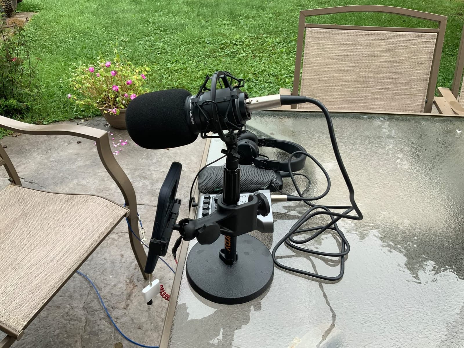 TH106 Black Spider Universal Microphone Shock Mount Holder Adapter Clamp Clip 48-51MM Large Diameter Studio Condenser Mic Anti-Vibration Mic Holder for AT2020 AT2500 customer photo 2