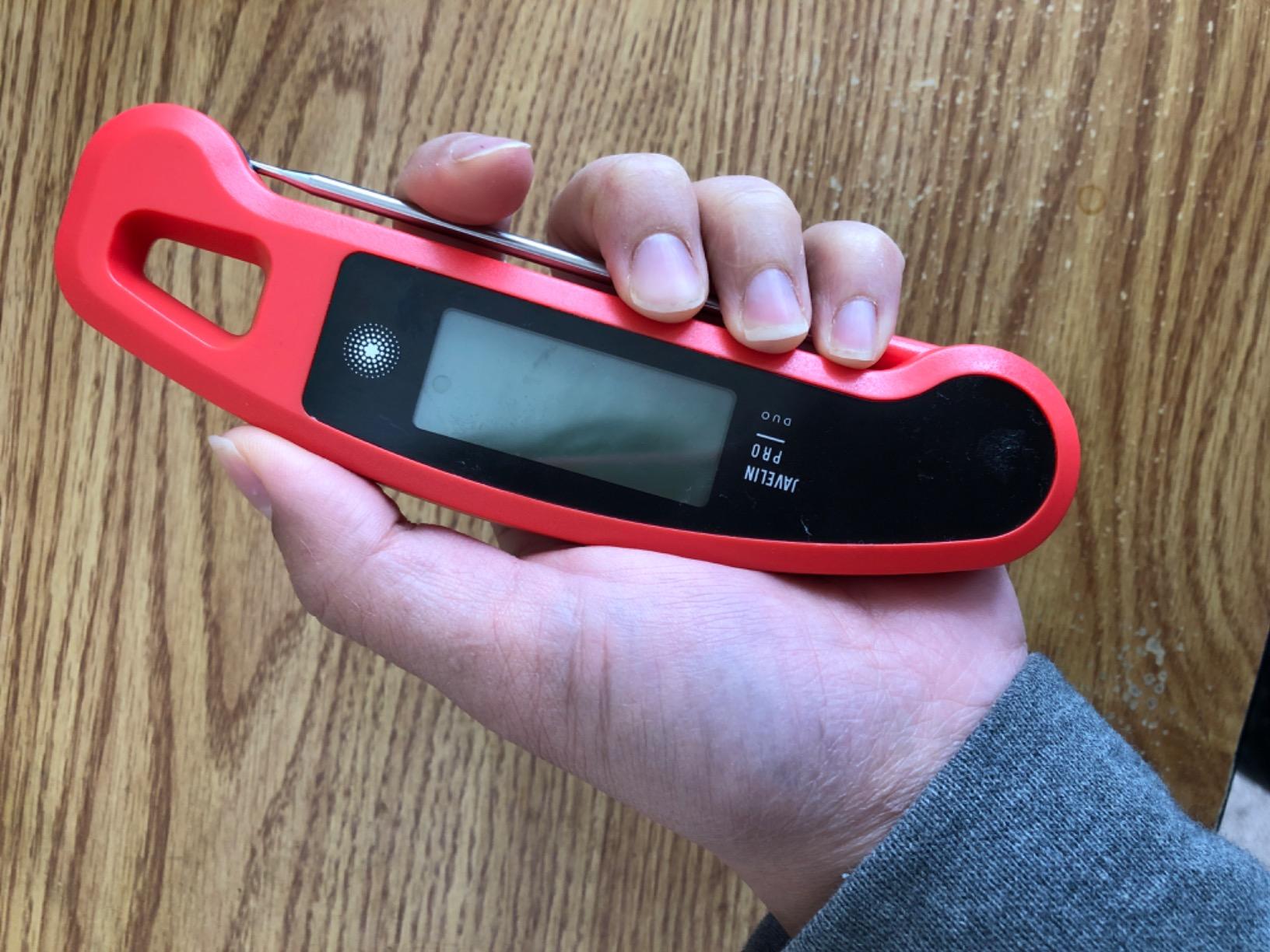 Lavatools Javelin® PRO Classic Ultra-Fast 2-Second Professional Digital Instant Read Meat Thermometer for Grill and Cooking, Auto-Rotating Backlit Display, IP65 Water Resistant, NSF Certified – Sambal customer photo 1