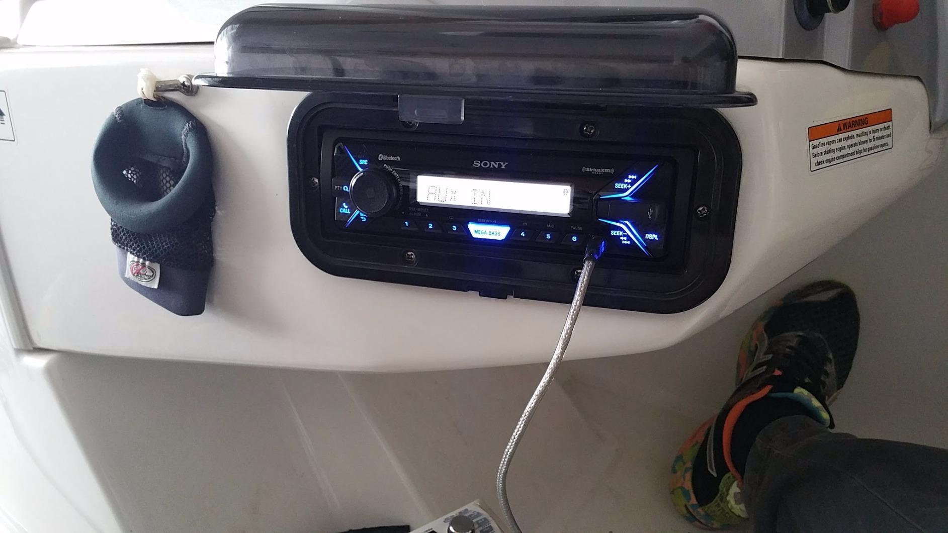 Sony DSXM55BT Bluetooth Marine Digital Media Stereo Receiver SiriusXM Ready, Single DIN customer photo 2