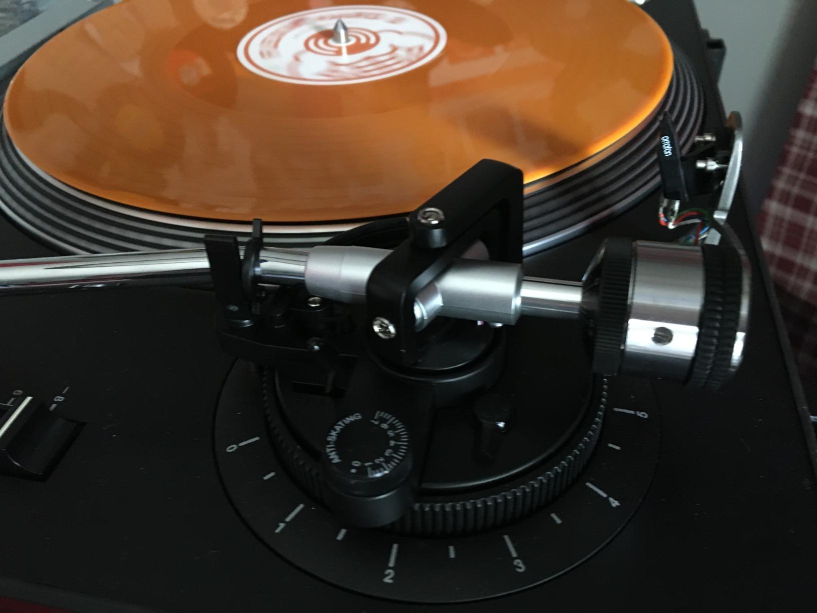 Pioneer DJ PLX-500 Direct Drive Turntable | Play and digitize vinyl, USB recording, DJ-style layout, phono/line output, dust-cover sleeve stand customer photo 2