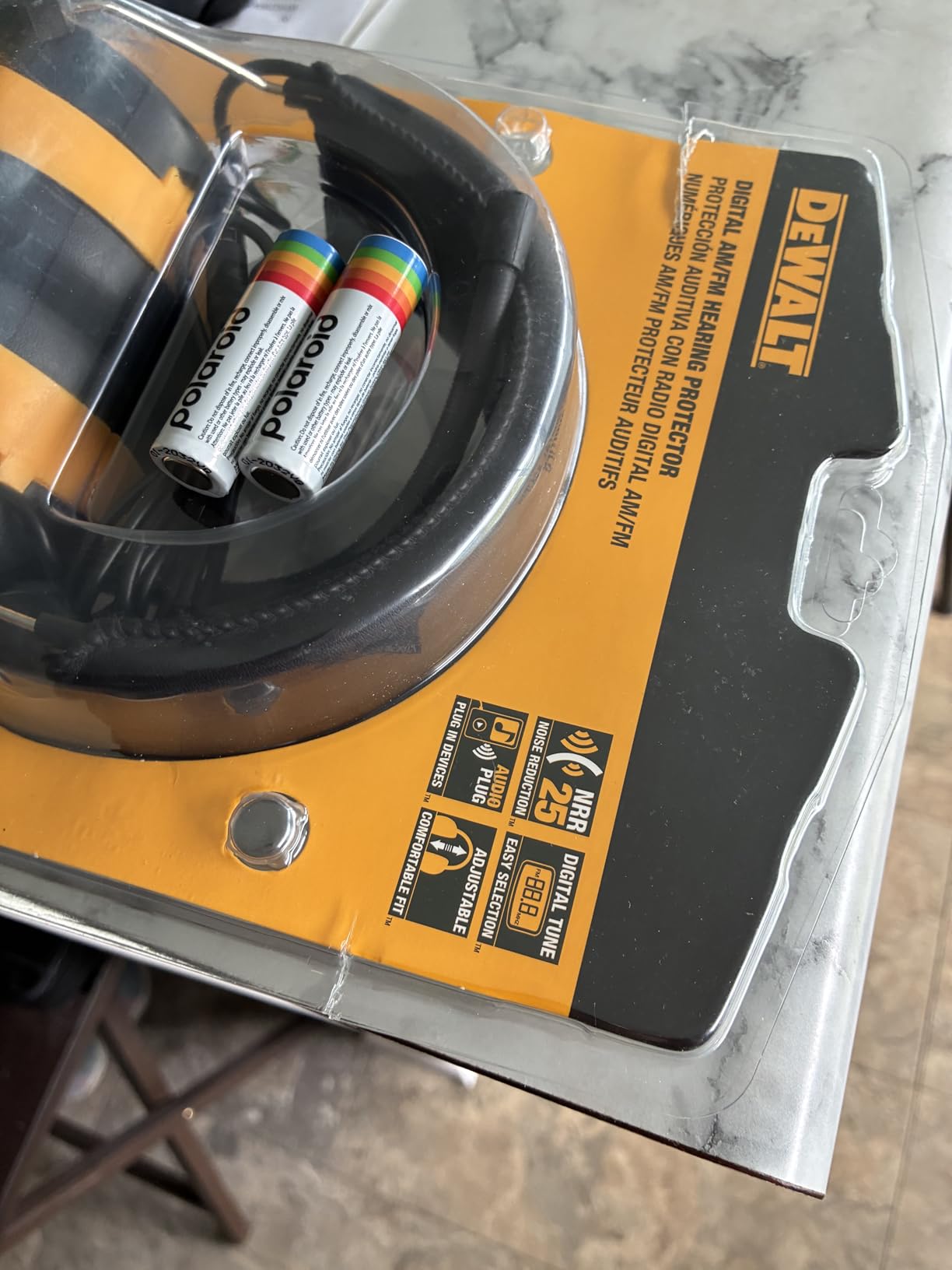 DEWALT DPG15 Hearing Protection Earmuffs with AM/FM Radio, LCD Display, 8 Presets, 3.5mm Aux, NRR 25dB customer photo 2