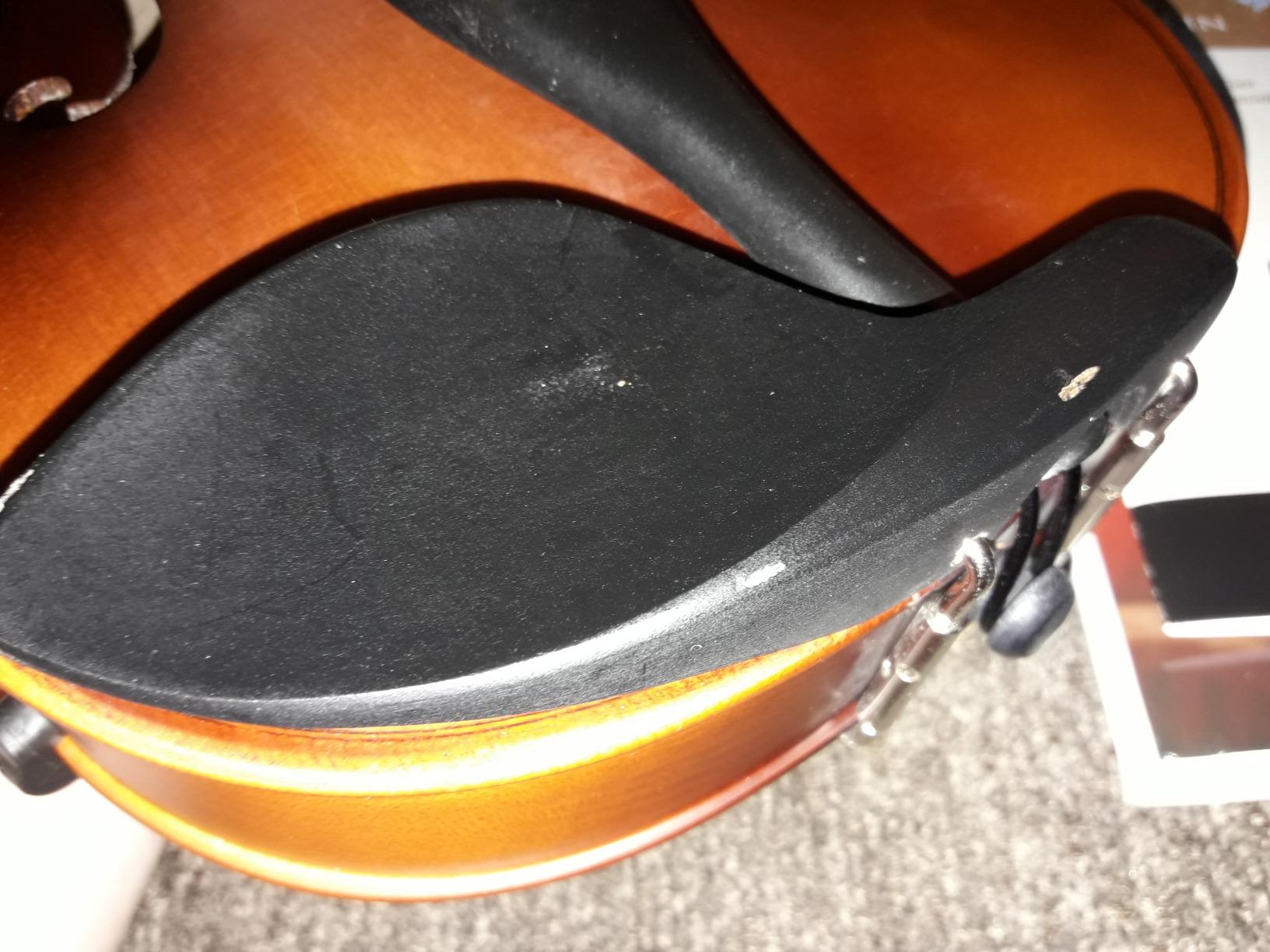 Mendini By Cecilio Violin 4/4 Full Size For Beginners - Fiddle Solidwood Kit with Hard Case - Acoustic Violins with Bow, Rosin, Tuner, Extra Strings & Bridge, Shoulder Rest and Lesson Book (Varnish) customer photo 1