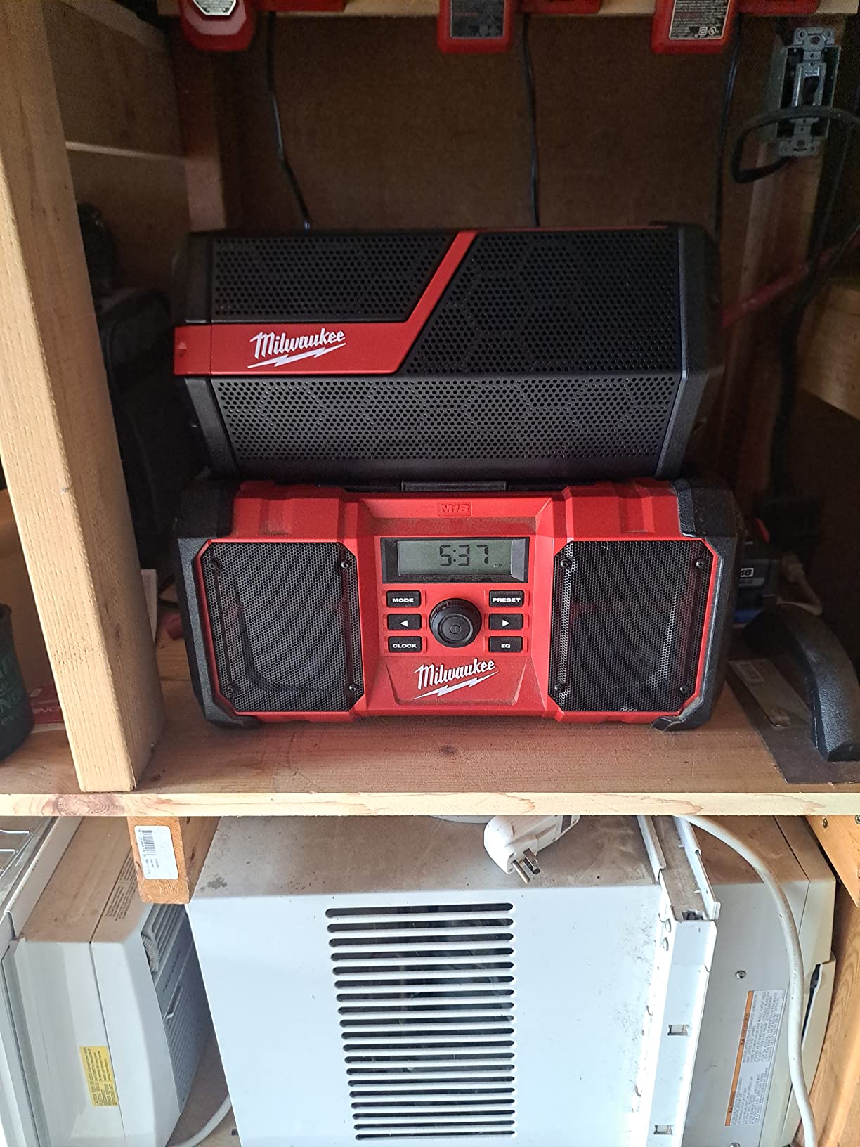 2891-20 Wireless Jobsite Speaker with Bluetooth customer photo 1