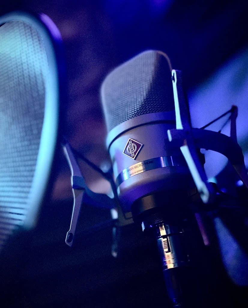 Neumann TLM 107 Studio Set Multi-Pattern Condenser Microphone with Shockmount Nickel customer photo 1
