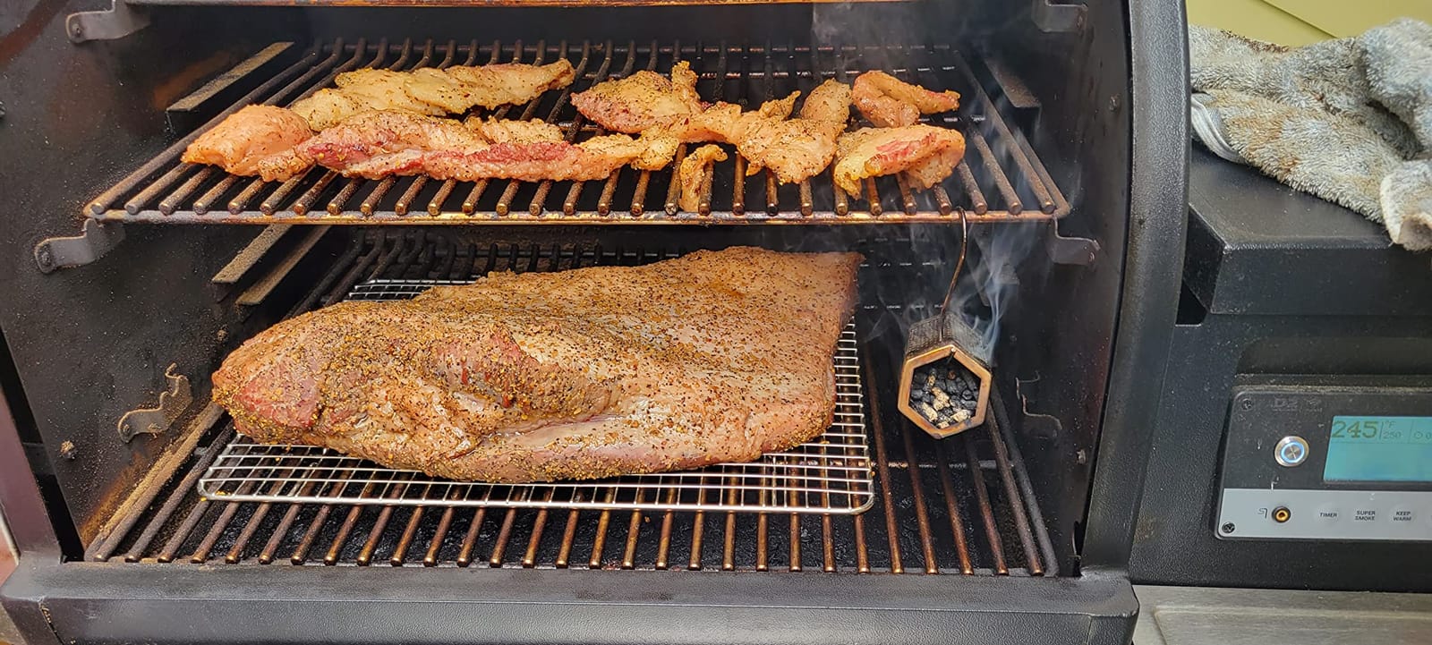 Hexagonal Pellet Smoker Tube, 6 Inch Stainless Steel BBQ Smoke Tube customer photo 1