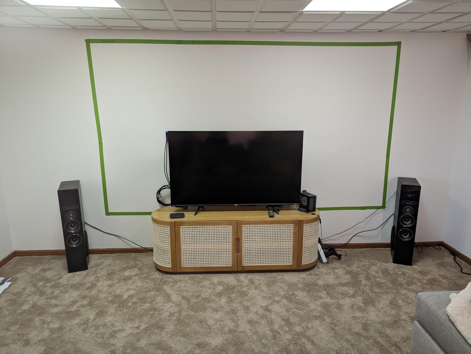 Rockville TM80W White Powered Home Theater Tower Speakers, Dual 8