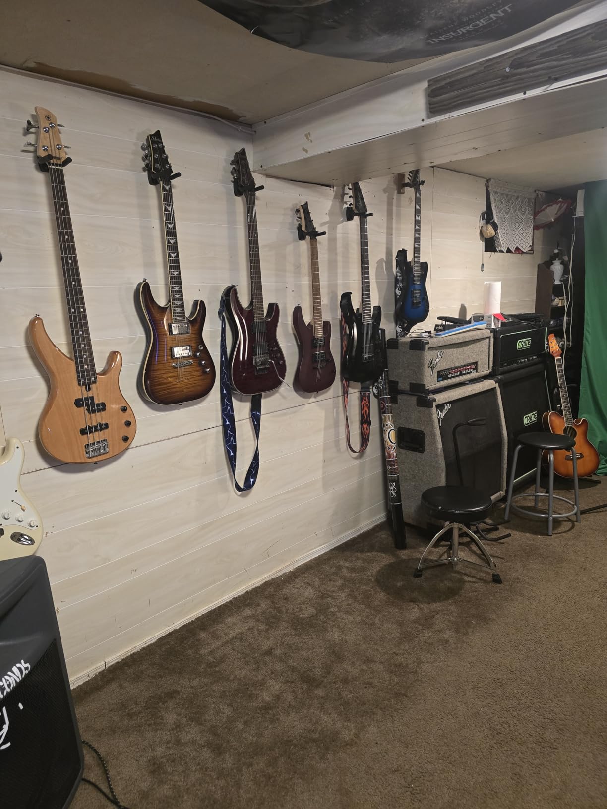 6 Pcs Guitar Hangers Keep Hook Holder Wall Mount for All Size Guitars, Bass, Mandolin, Banjo customer photo 1