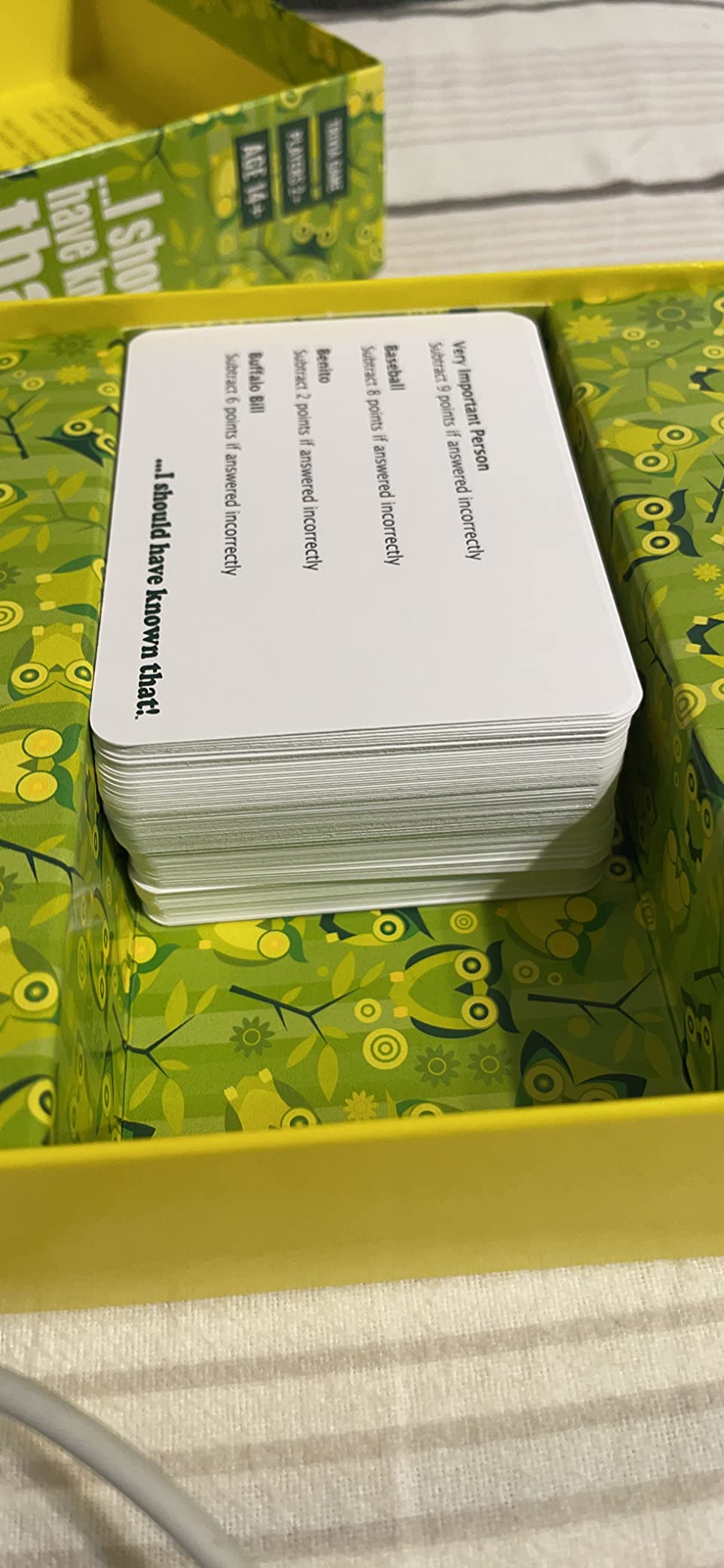 I should have known that! - A Trivia Game About Things You Oughta Know, Green customer photo 2