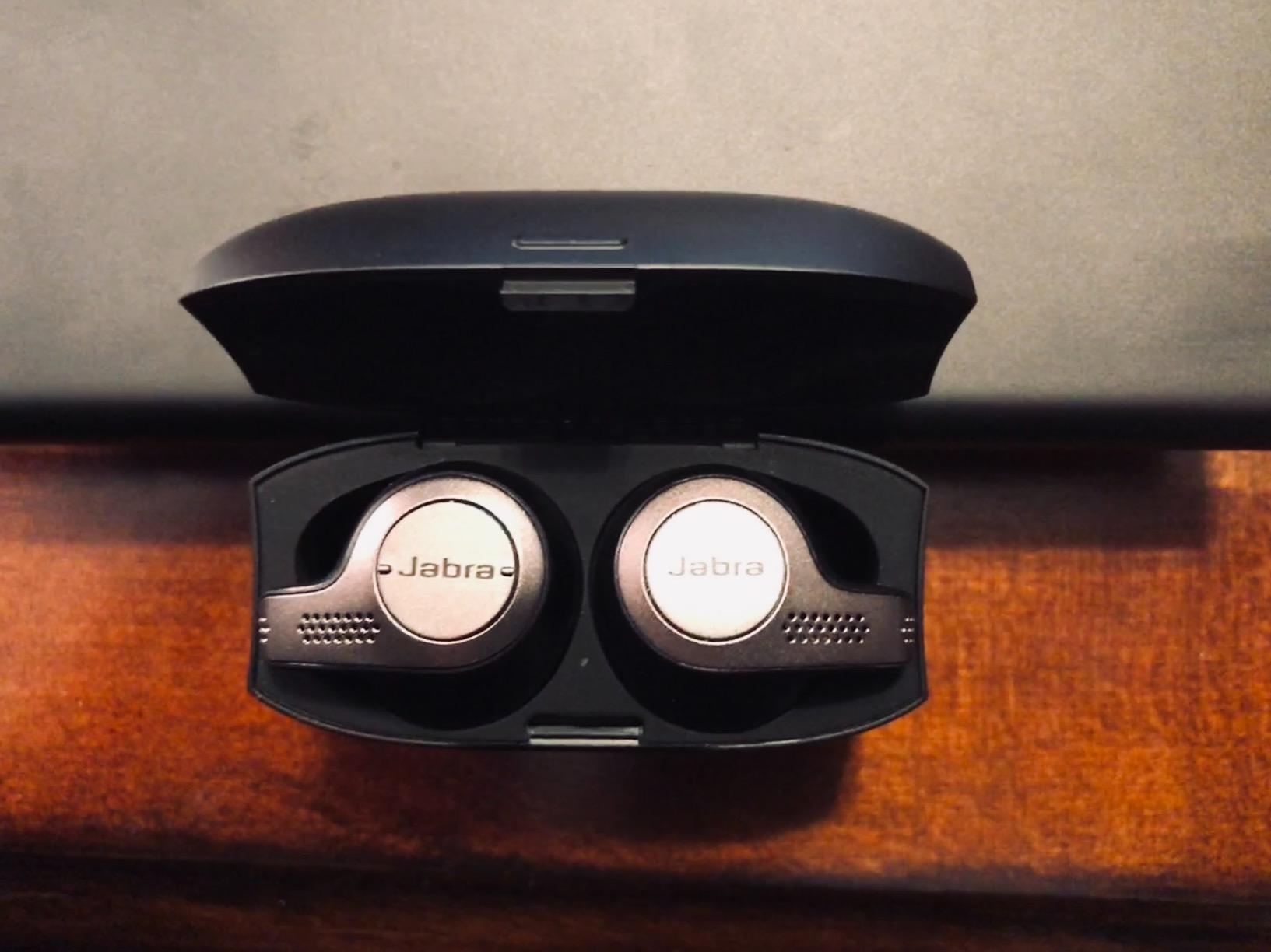Jabra Elite 65t Alexa Enabled True Wireless Earbuds Charging Case – Titanium Black customer photo 2