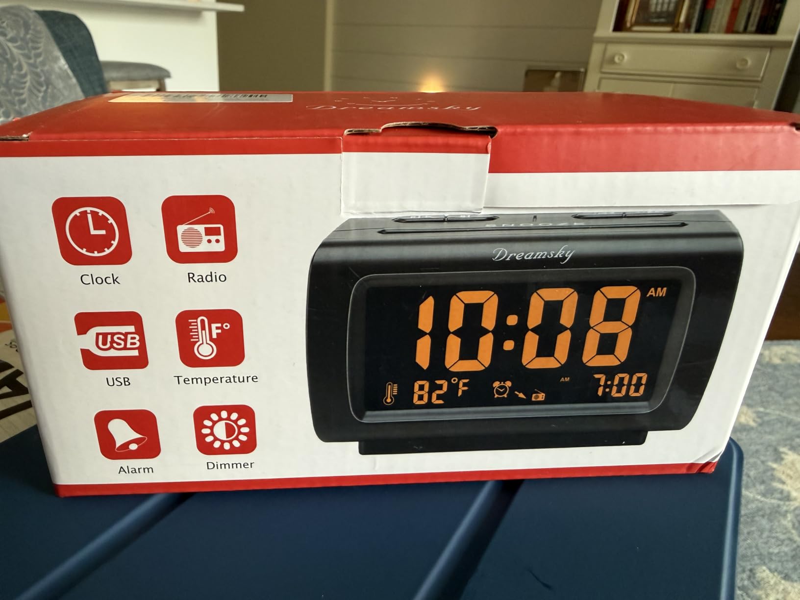 DreamSky Alarm Clock Radio for Bedrooms with Battery Backup customer photo 2