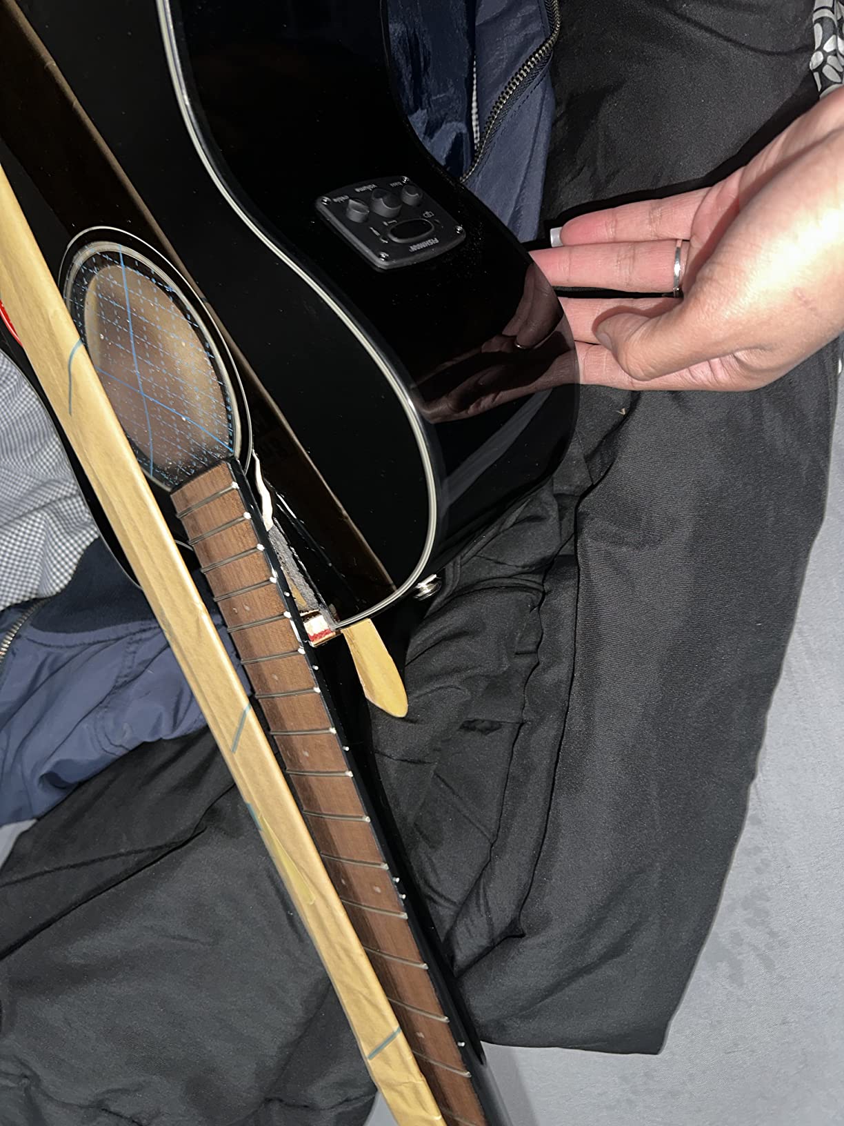 Fender Acoustic Bass Guitar 4-String with Fishman Bass Acoustic Guitar Pickup with Tuner and Equalizer, Classic Design with Rounded Walnut Fingerboard, Mahogany Construction, Spruce Top customer photo 2