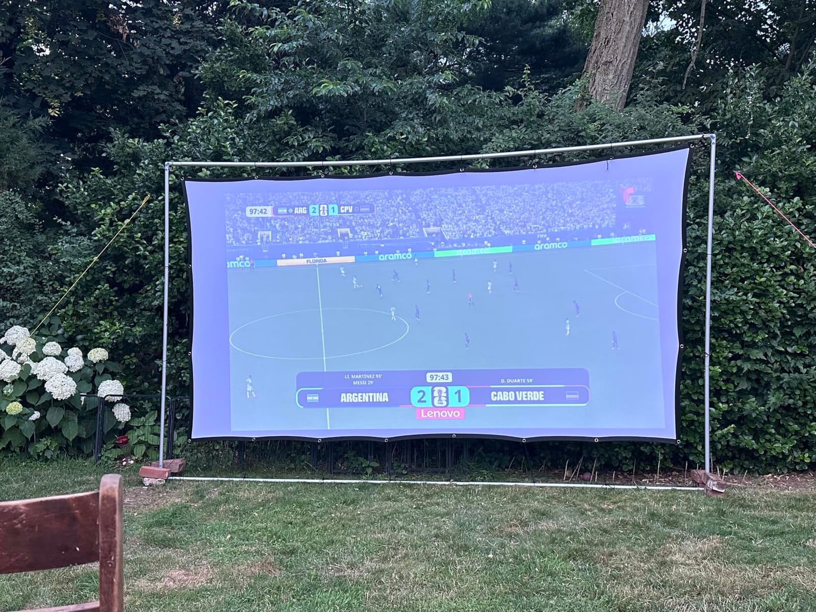 Mdbebbron 120 inch Projector Screen 16:9 Foldable Anti-Crease Portable Projector Movies Screens for Home Theater Outdoor Indoor Support Double Sided Projection customer photo 2