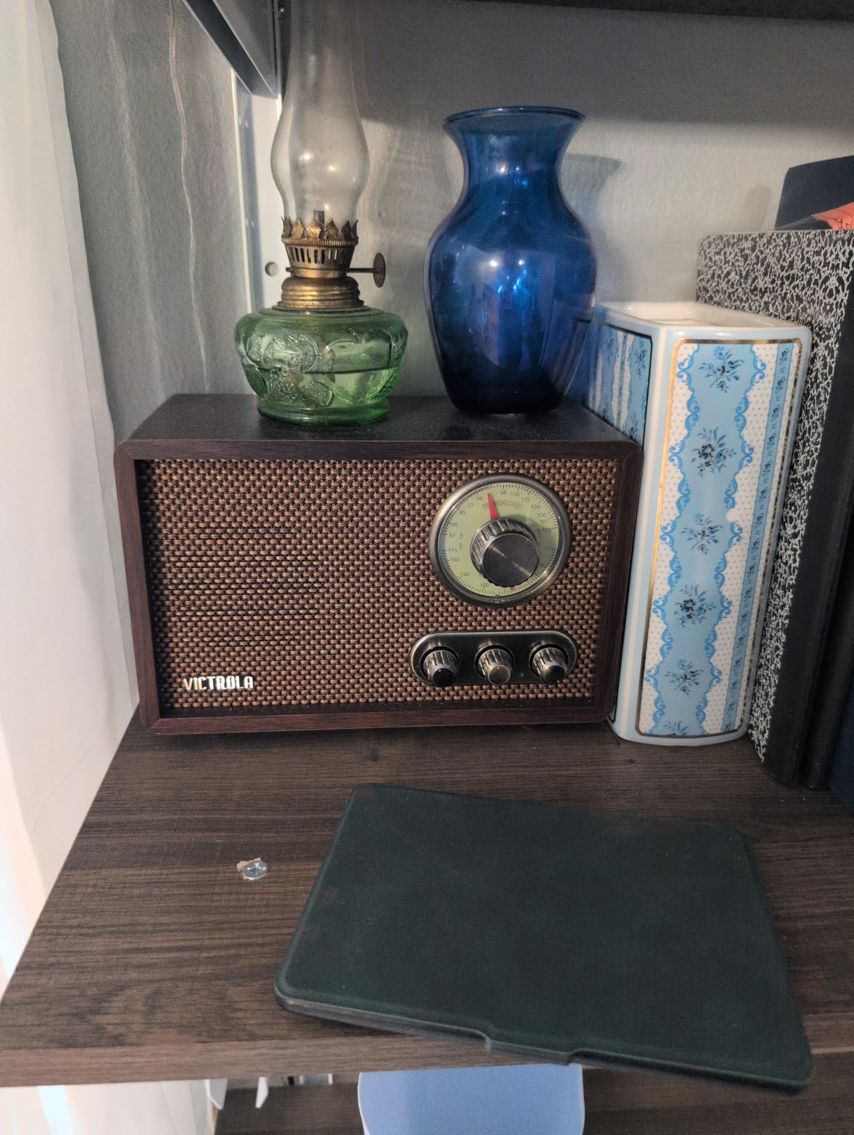Victrola Willow - Retro Wood Bluetooth Radio, AM/FM - Walnut customer photo 1