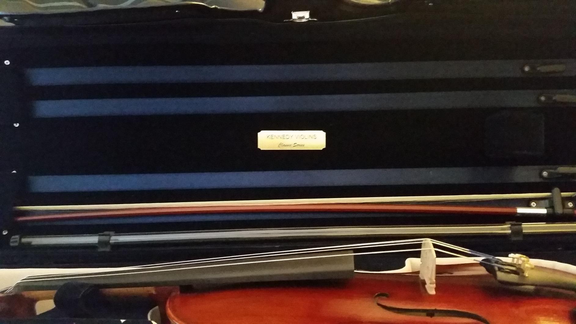 Antonio Giuliani Primo Violin 3/4 size Bundle By Kennedy Violins - Carrying Case and Accessories Included - Solid Maple Wood and Ebony Fittings customer photo 1