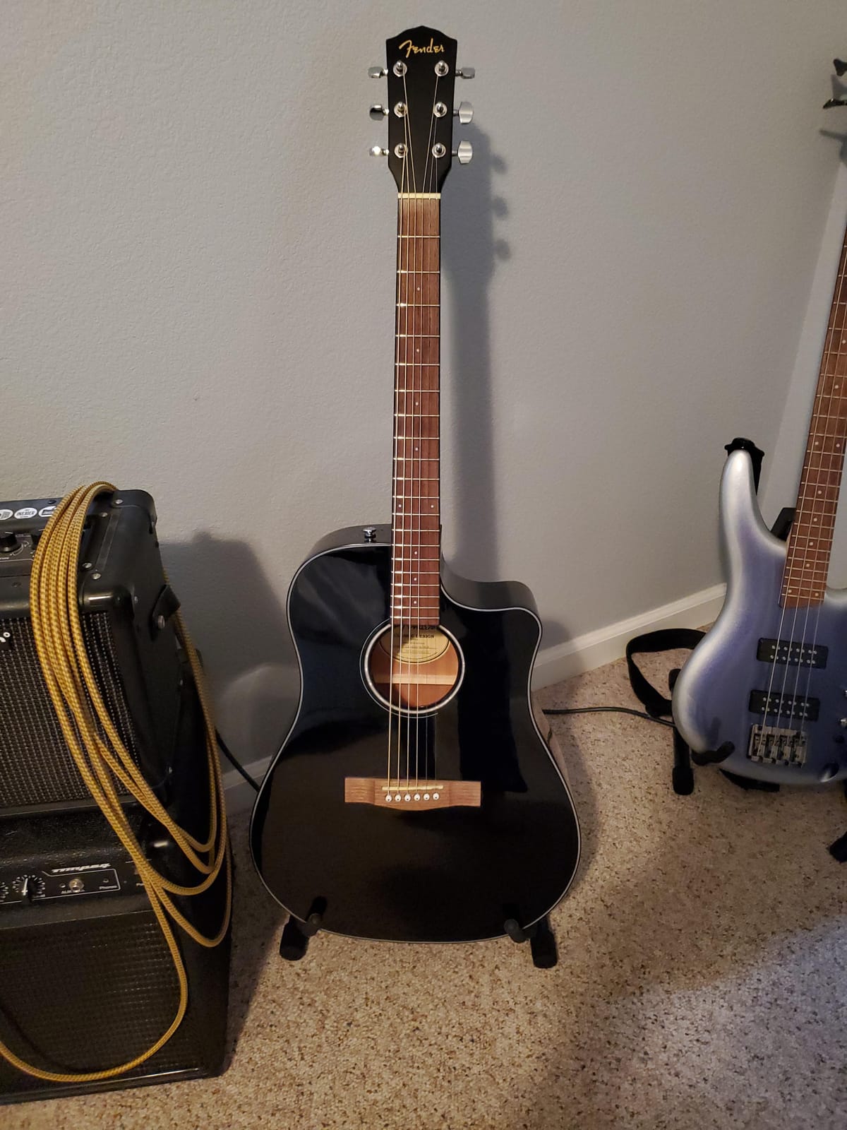 Fender CD-60SCE All-Mahogany Dreadnought Cutaway Acoustic Electric Guitar, with 2-Year Warranty, Fishman Pickup and Preamp System, Natural customer photo 1