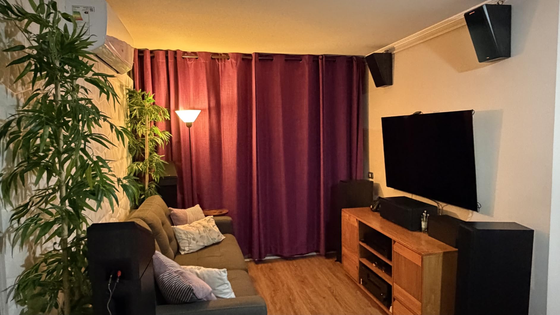 Klipsch RP-500SA Reference Premiere Dolby Atmos Surround Sound Speakers - Pair (Ebony) customer photo 1