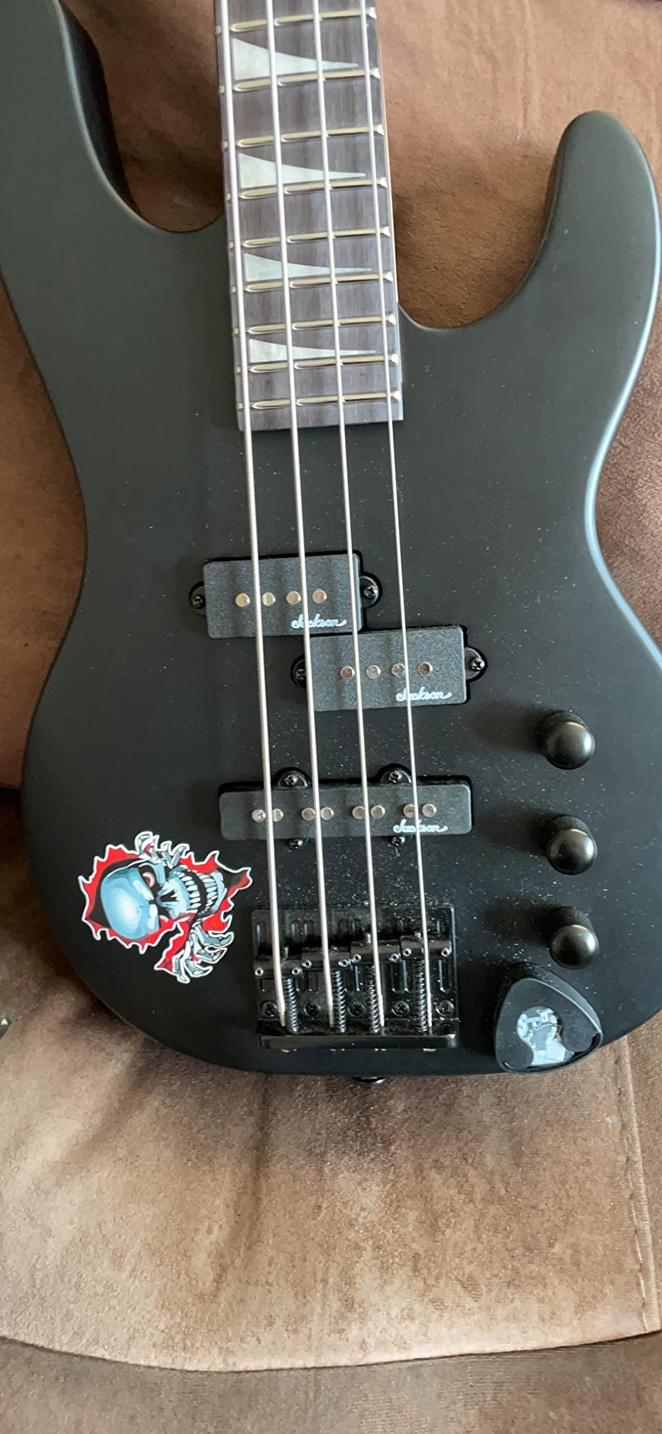 Jackson JS Series Concert Bass JS1X, Satin Black, Amaranth Fingerboard customer photo 2