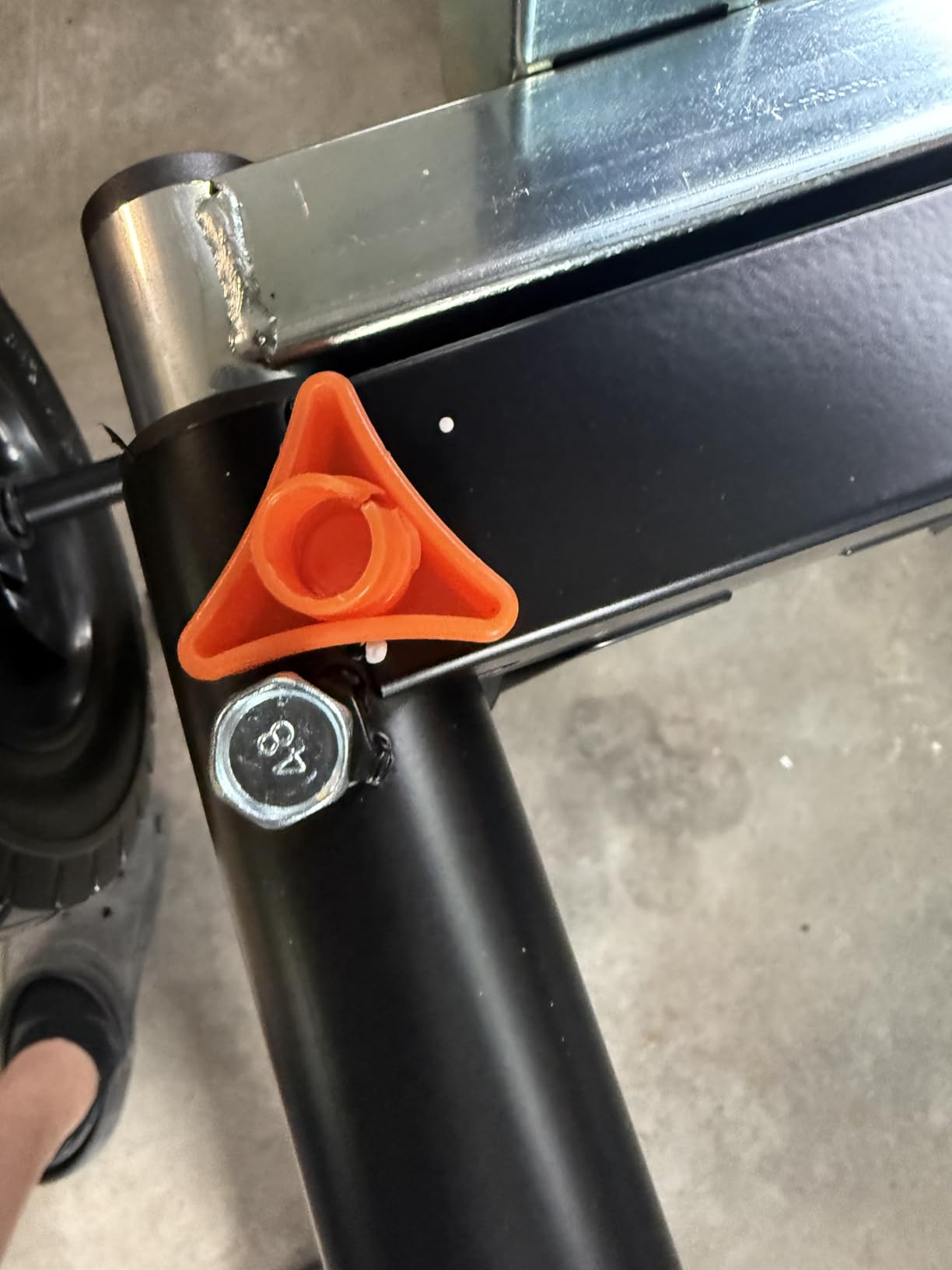 WEN Miter Saw Stand, Collapsible and Rolling with 3 Onboard Outlets (MSA330) customer photo 1